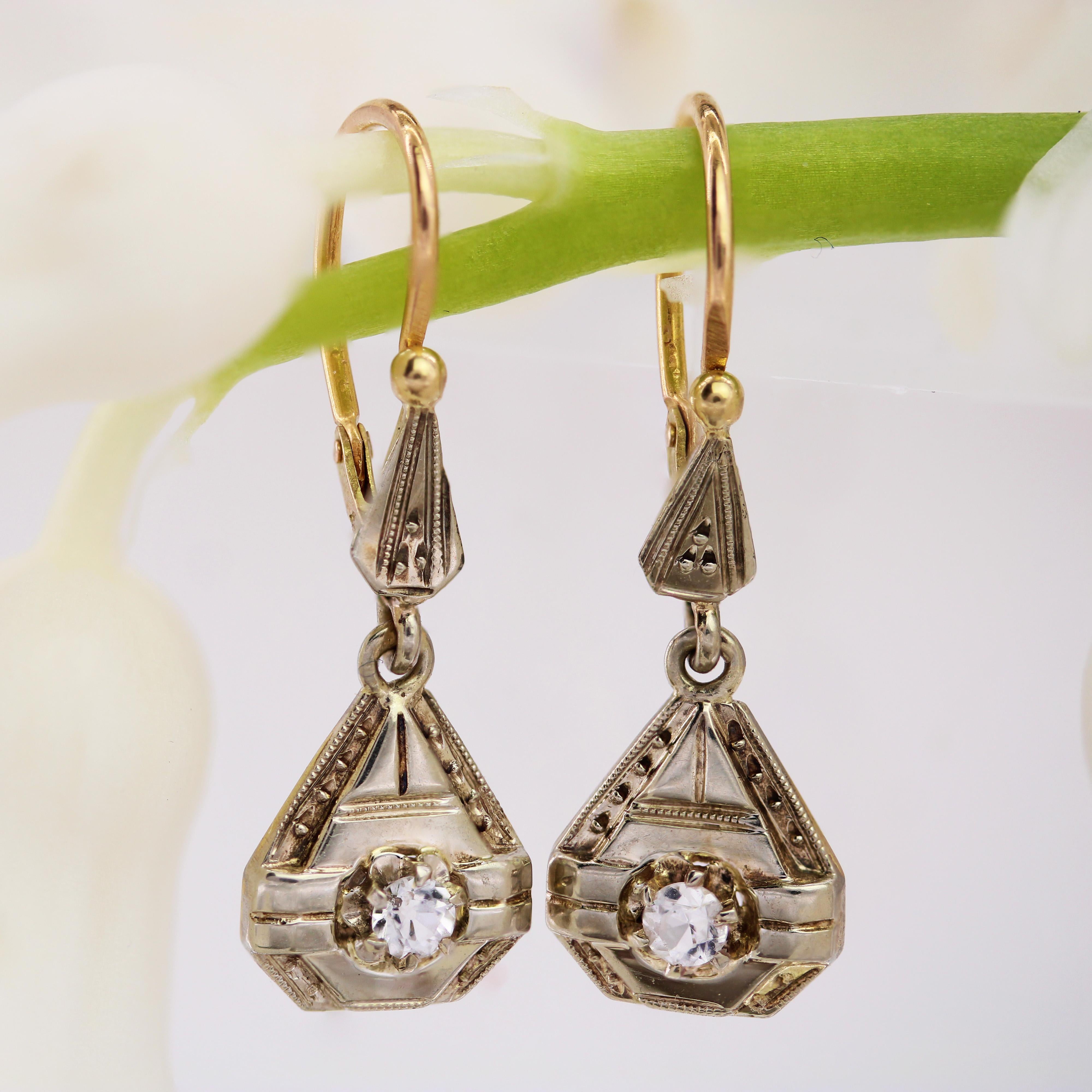 Women's French 1930s White Sapphire 18 Karat Yellow White Gold Dangle Earrings