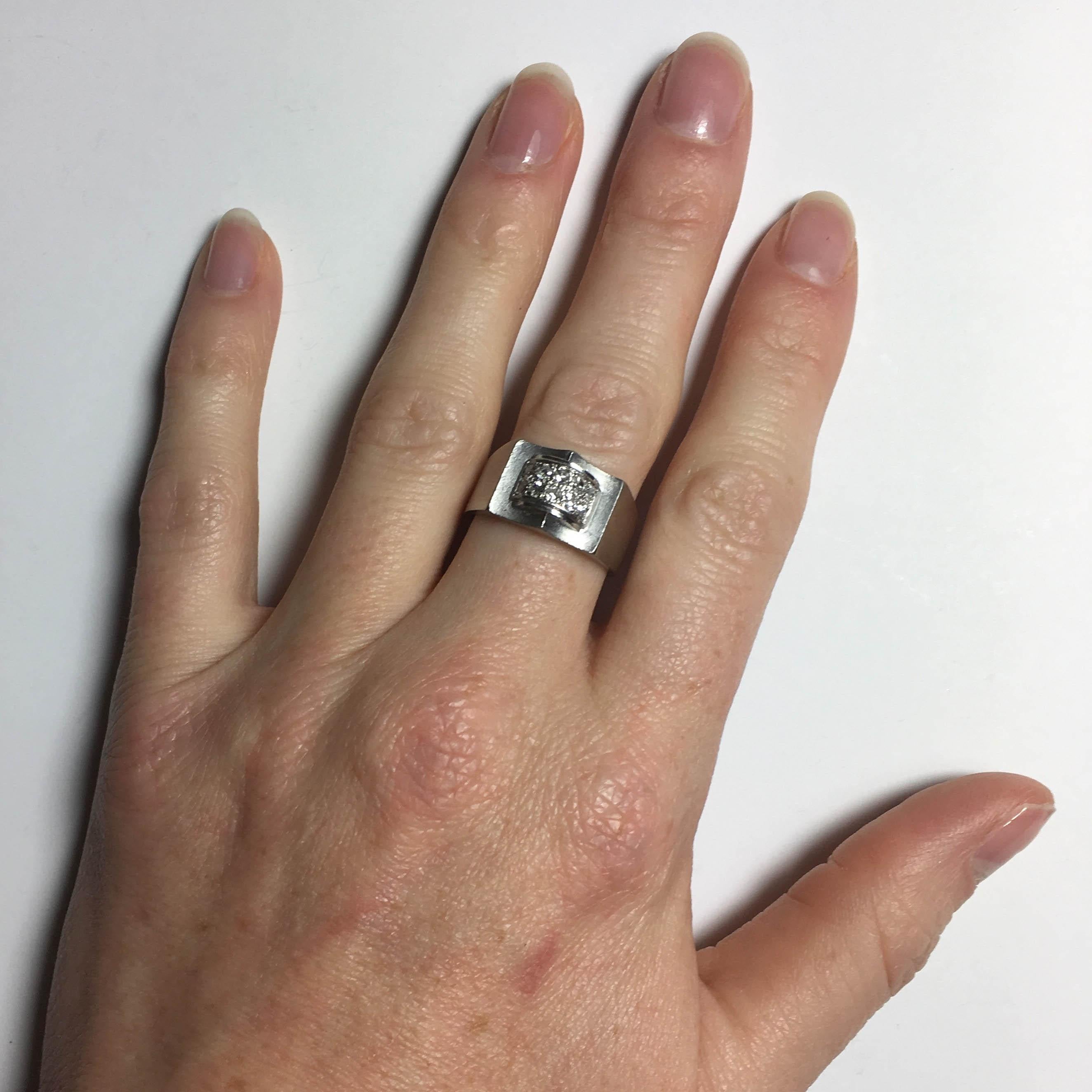 French 1935 Modernist White Diamond Platinum Ring 6