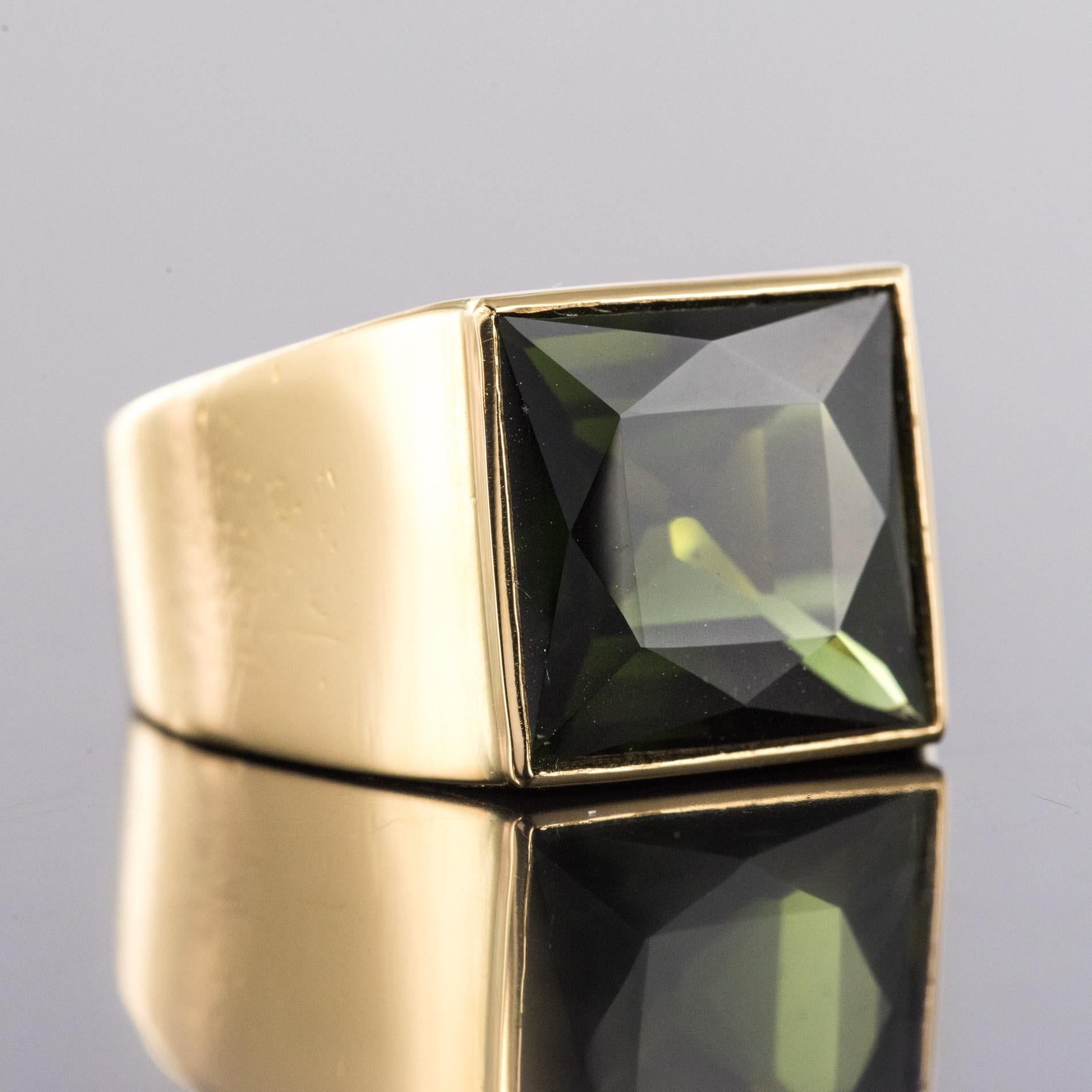 French 1935s 7.50 Carat Tourmaline 18 Karat Yellow Gold Signet Ring For Sale 6