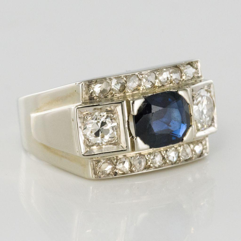 French 1940s 18 Karat White Gold Sapphire Diamonds Ring 3