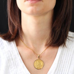 French 1940s 18 Karat Yellow Gold Virgin Mary Medal Pendant