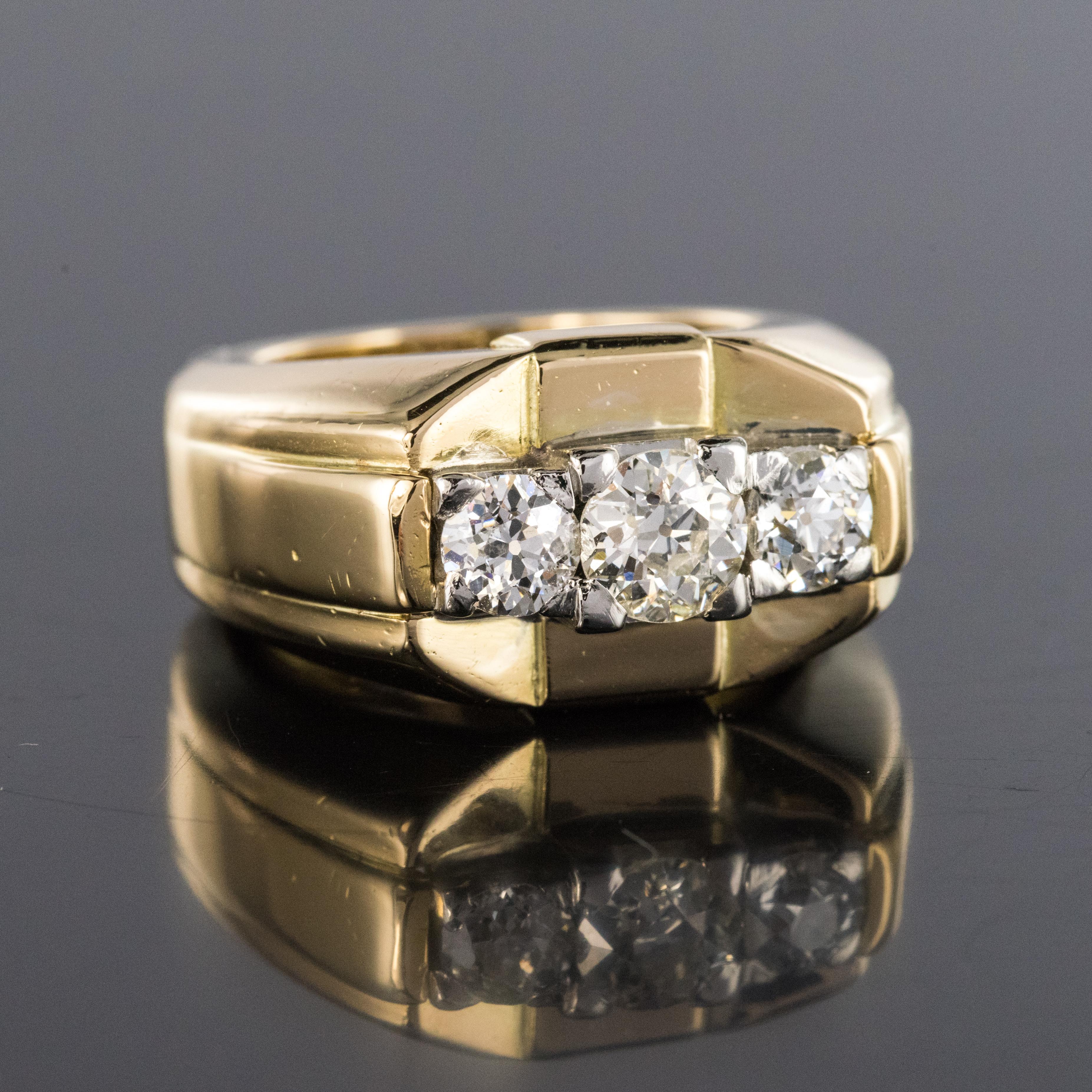 Retro French 1940s 3 Diamonds 18 Karat Yellow Gold Tank Bangle Ring For Sale