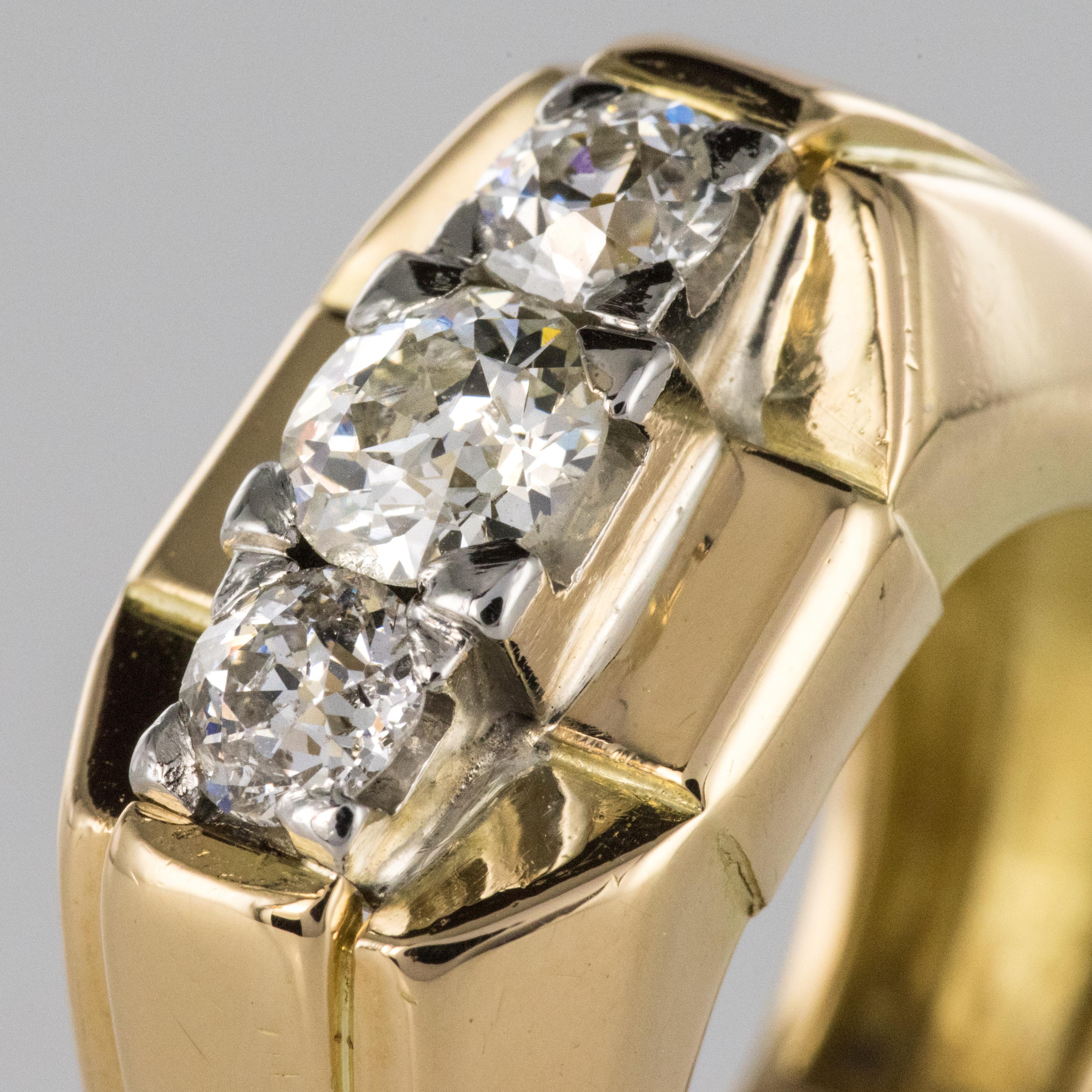 Brilliant Cut French 1940s 3 Diamonds 18 Karat Yellow Gold Tank Bangle Ring For Sale