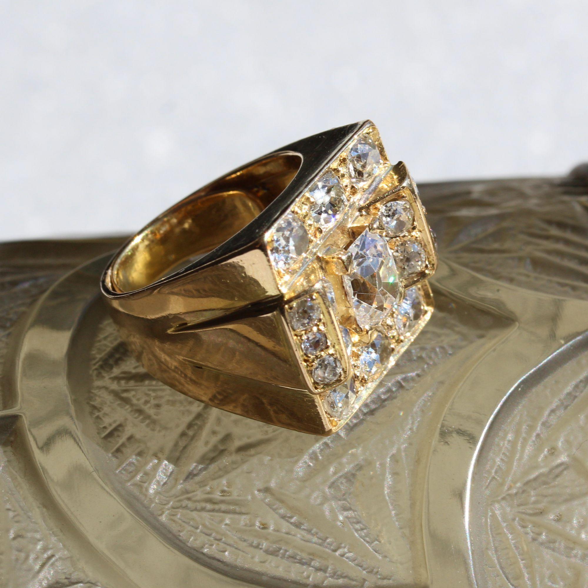 French 1940s 3.60 Carat Diamonds 18 Karat Yellow Gold Tank Ring 8