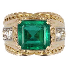 Vintage French, 1940s 6, 41 Carat Emerald Diamonds 18 Karat Yellow Gold Platinum Ring