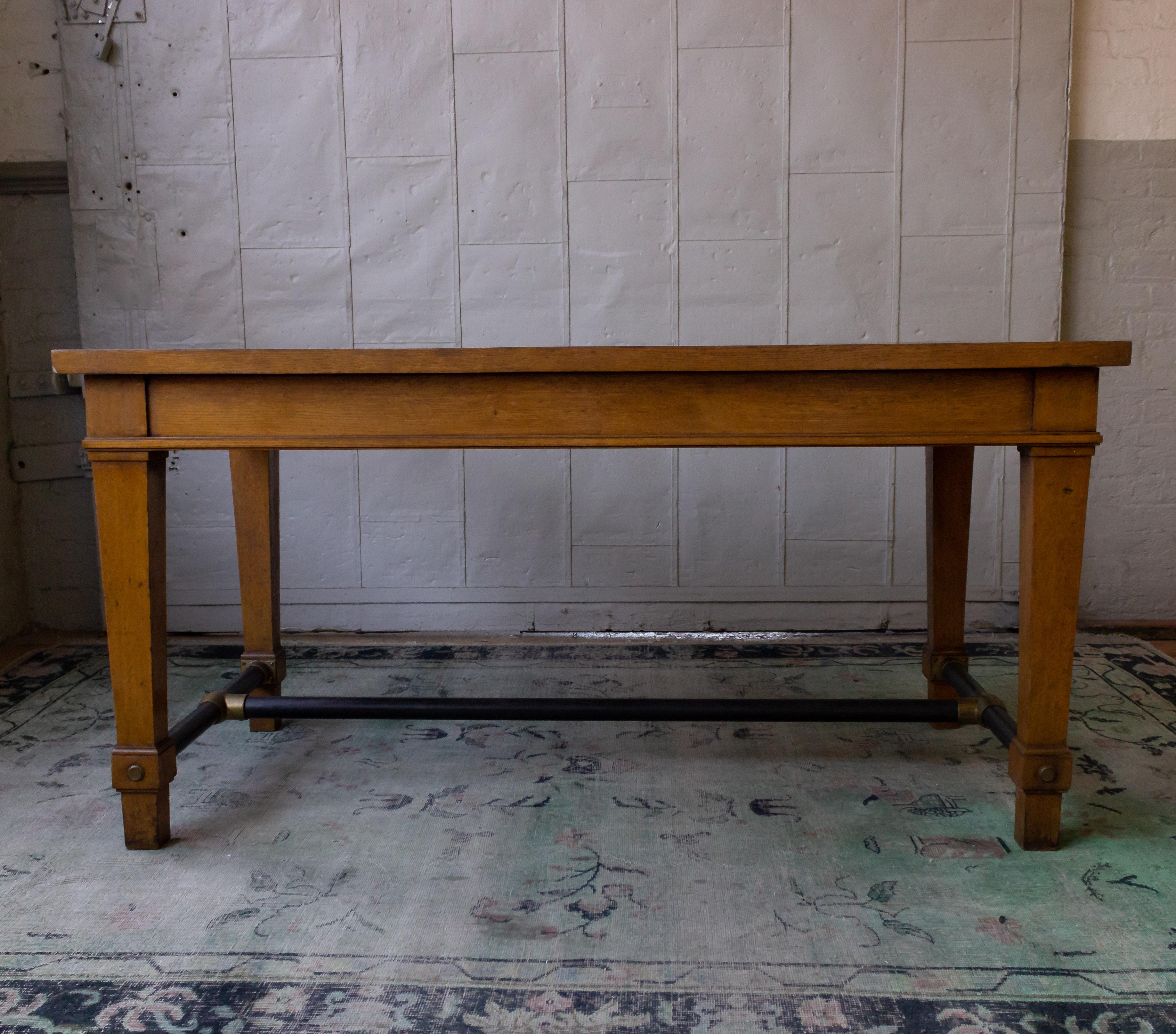 French 1940s Bank Table with Iron Stretcher In Good Condition In Buchanan, NY