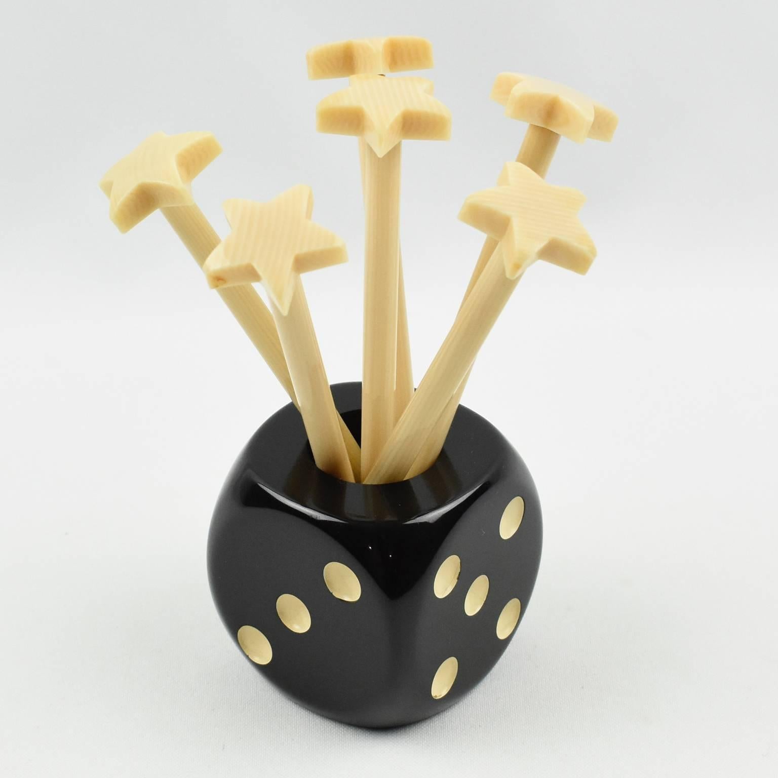 Great looking barware bar set cocktail stirrers with bakelite and hard plastic stir sticks. This wonderful French Art Deco bar set is build with true licorice black bakelite featuring a huge dice holder with six long off-white hard plastic stir