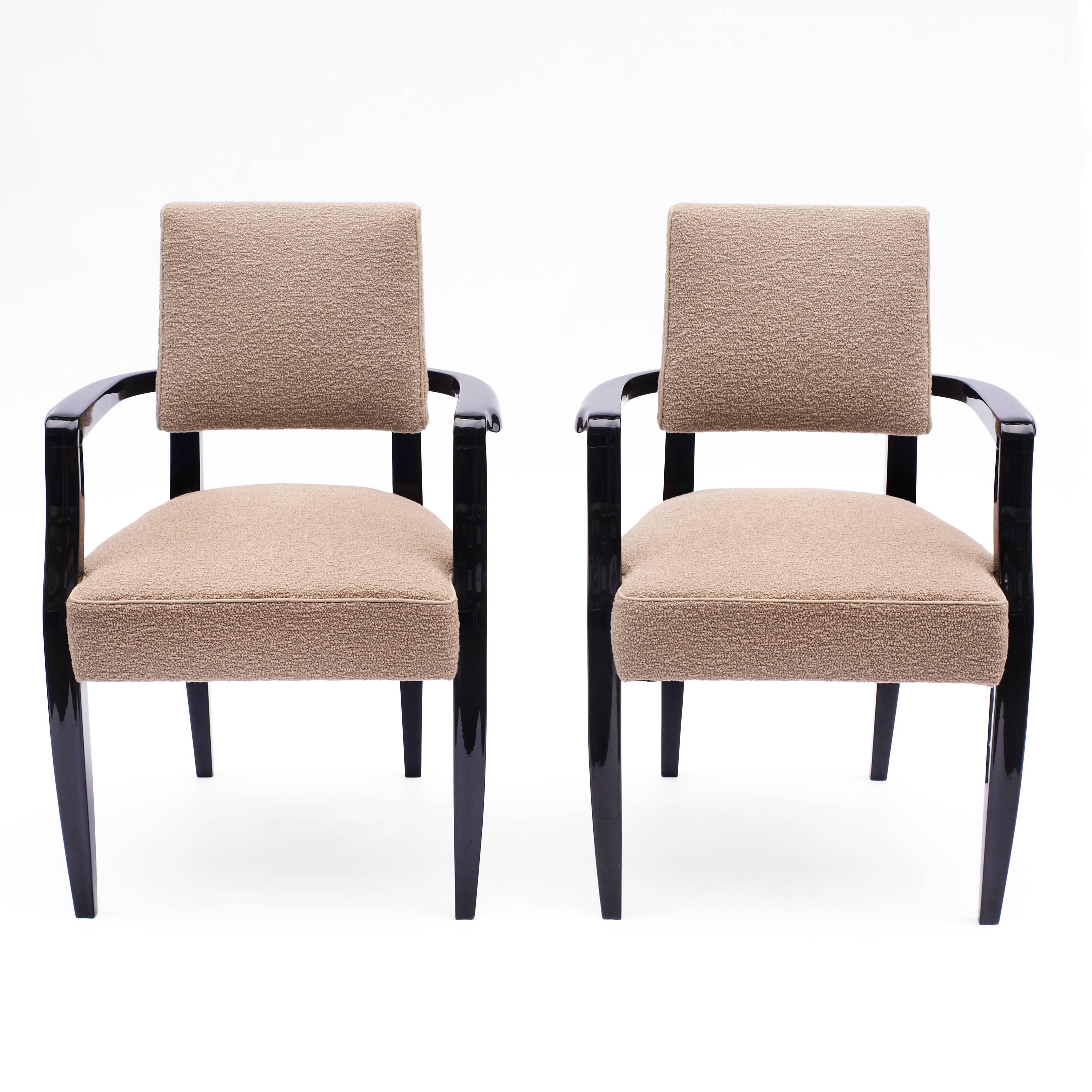 A pair of 1940s French bridge chairs with black lacquer frames, newly upholstered in taupe wool with matching custom piping. Fabric by Bute.
Provenance: From the collection of Paul Lombard.