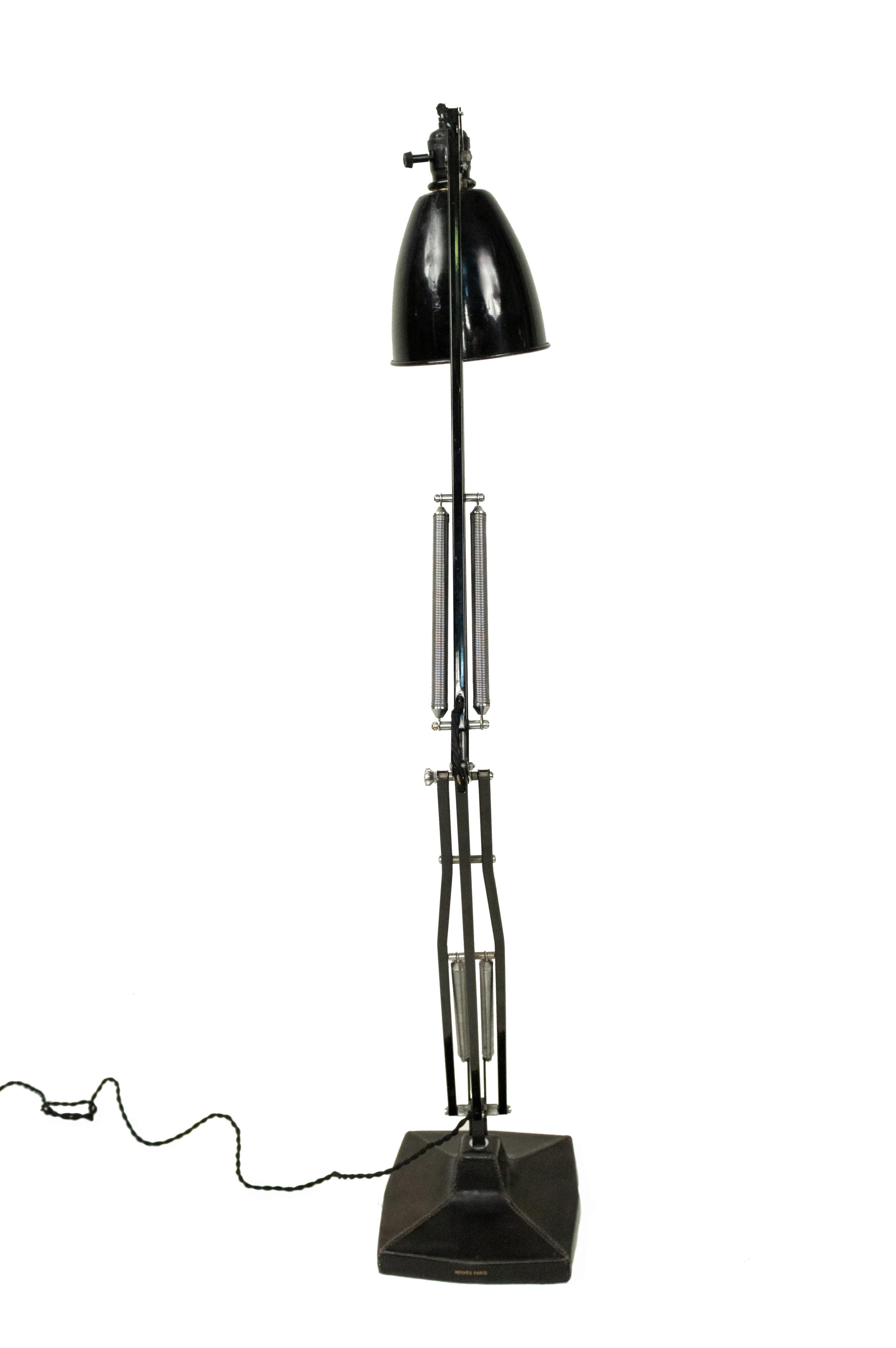 20th Century Hermès French 1940s Black Metal Adjustable Desk Lamp
