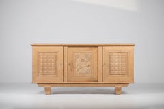 French 1940s Bleached Oak Brutalist Sideboard with Carved Deer Motif