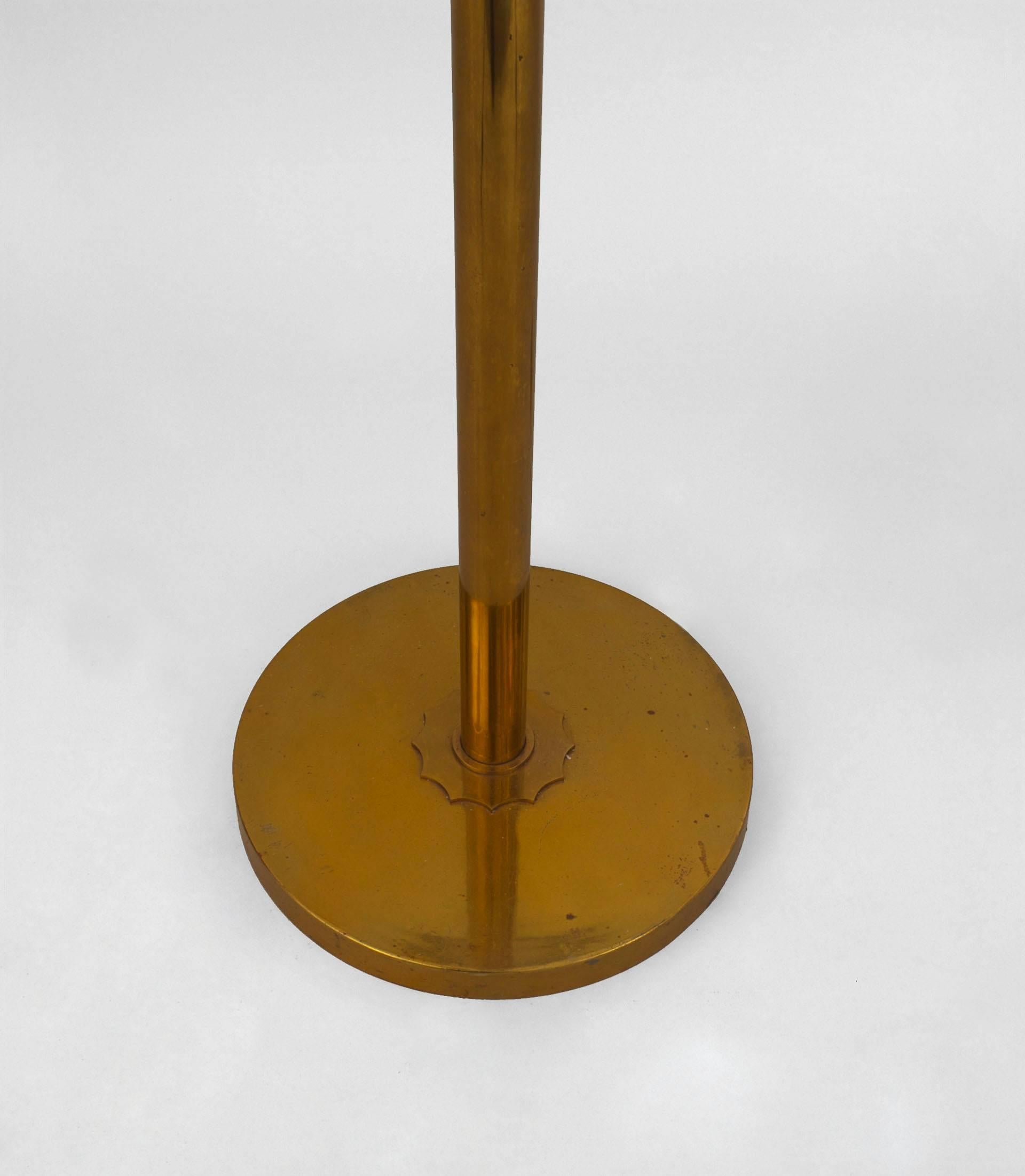 French Mid-Century Brass Floor Lamp In Good Condition For Sale In New York, NY