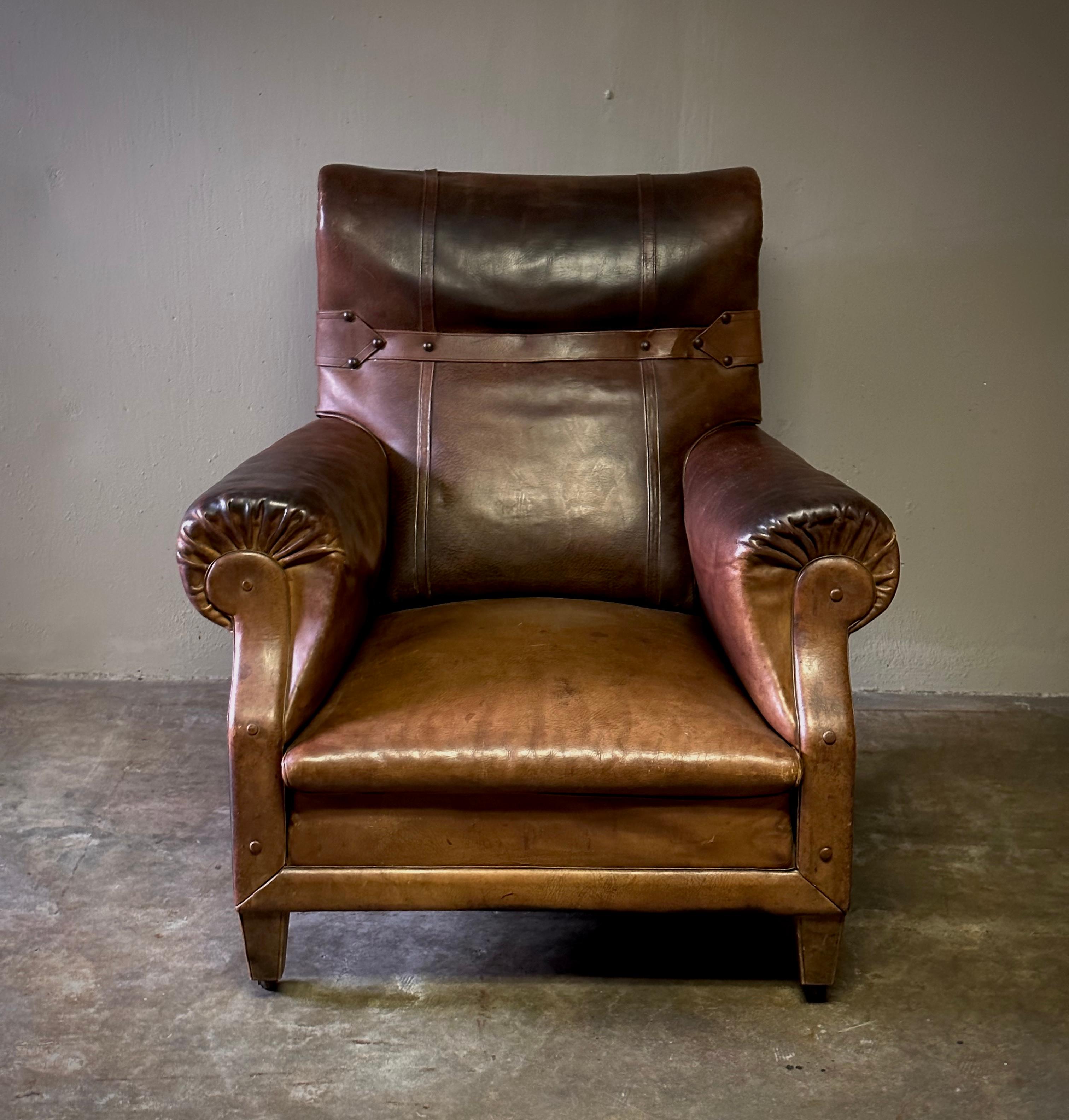 French, 1940s Brown Leather Club Chair In Good Condition In Los Angeles, CA