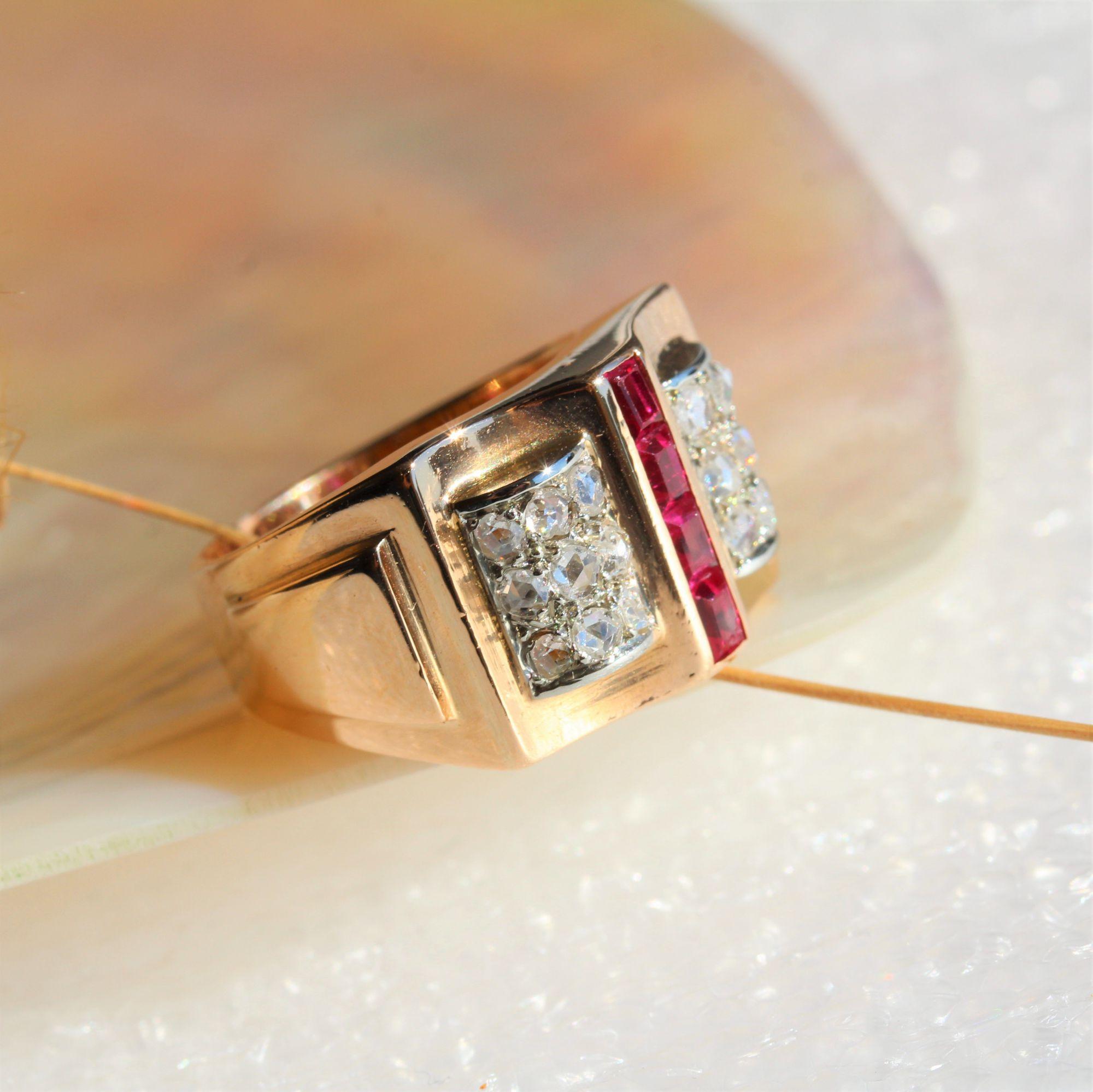 French 1940s Calibrated Rubies Diamonds 18 Karat Rose Gold Tank Ring For Sale 9
