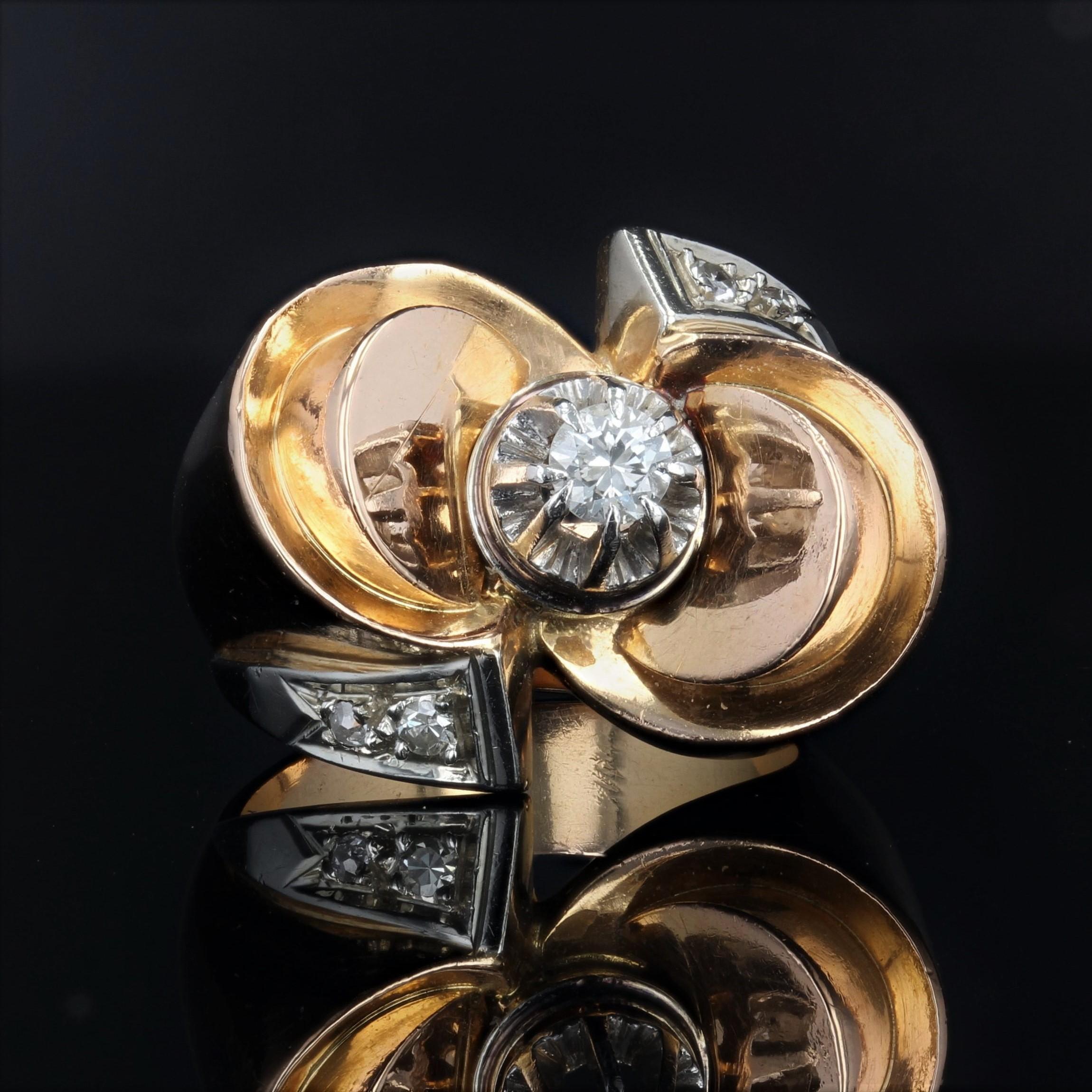 Retro-Knotenring aus 18 Karat Rosgold mit Diamanten aus den 1940er Jahren (Brillantschliff) im Angebot