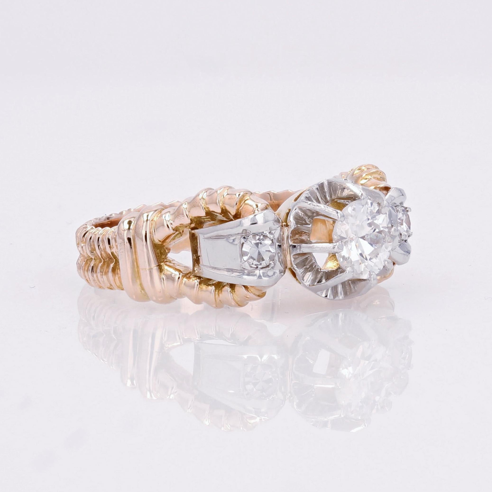 French 1940s Diamond 18 Karat Yellow Gold Platinum Solitaire Ring For Sale 3