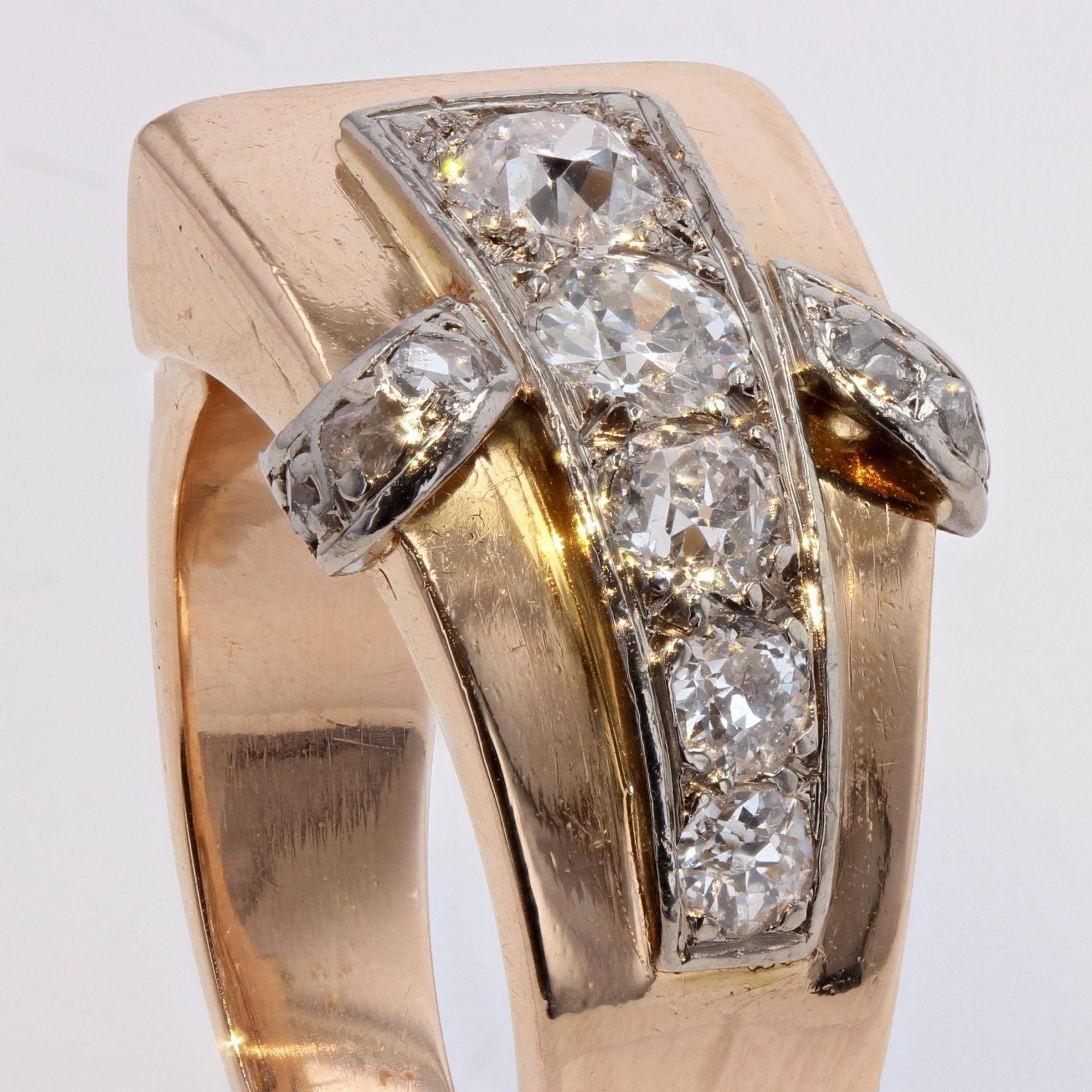 French 1940s Diamonds 18 Karat Rose Gold Asymetrical Tank Ring In Good Condition For Sale In Poitiers, FR