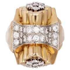 Vintage French 1940s Diamonds 18 Karat Yellow Gold Knot Tank Ring