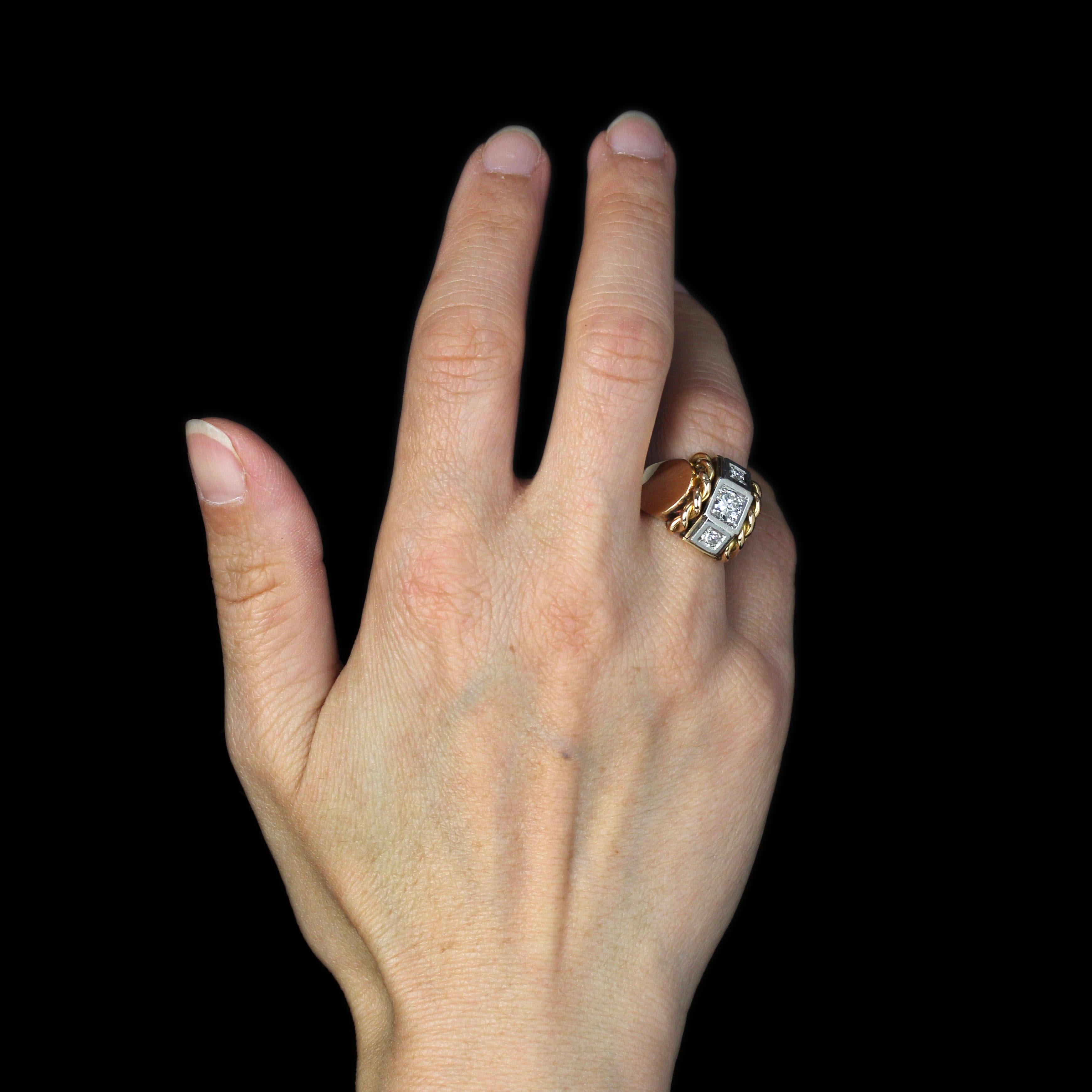 Taille brillant Bague dbardeur franaise des annes 1940 en or jaune 18 carats et platine avec diamants en vente