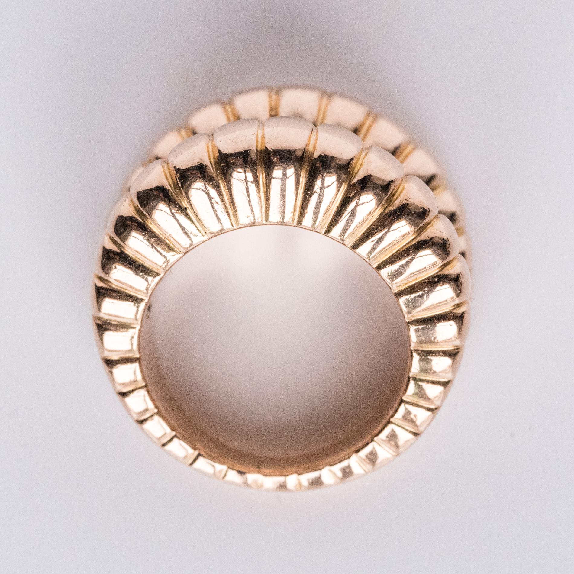 French 1940s Diamonds Band 18 Karat Yellow Gold Platinum Gadroons Ring 12