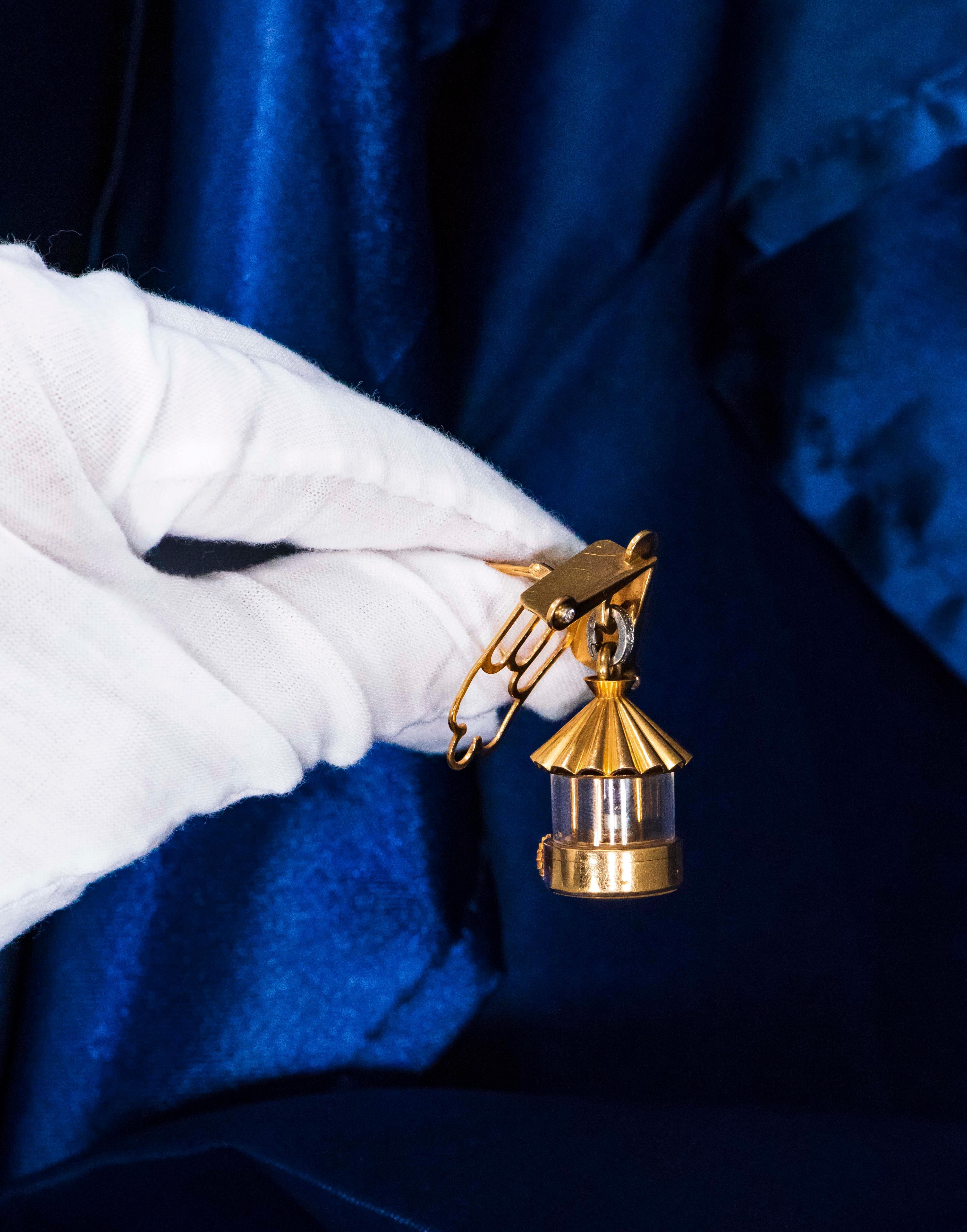 French 1940s Eliakim Cairos 18 Karat Ruby Diamond Lantern Form Pendant Watch For Sale 6