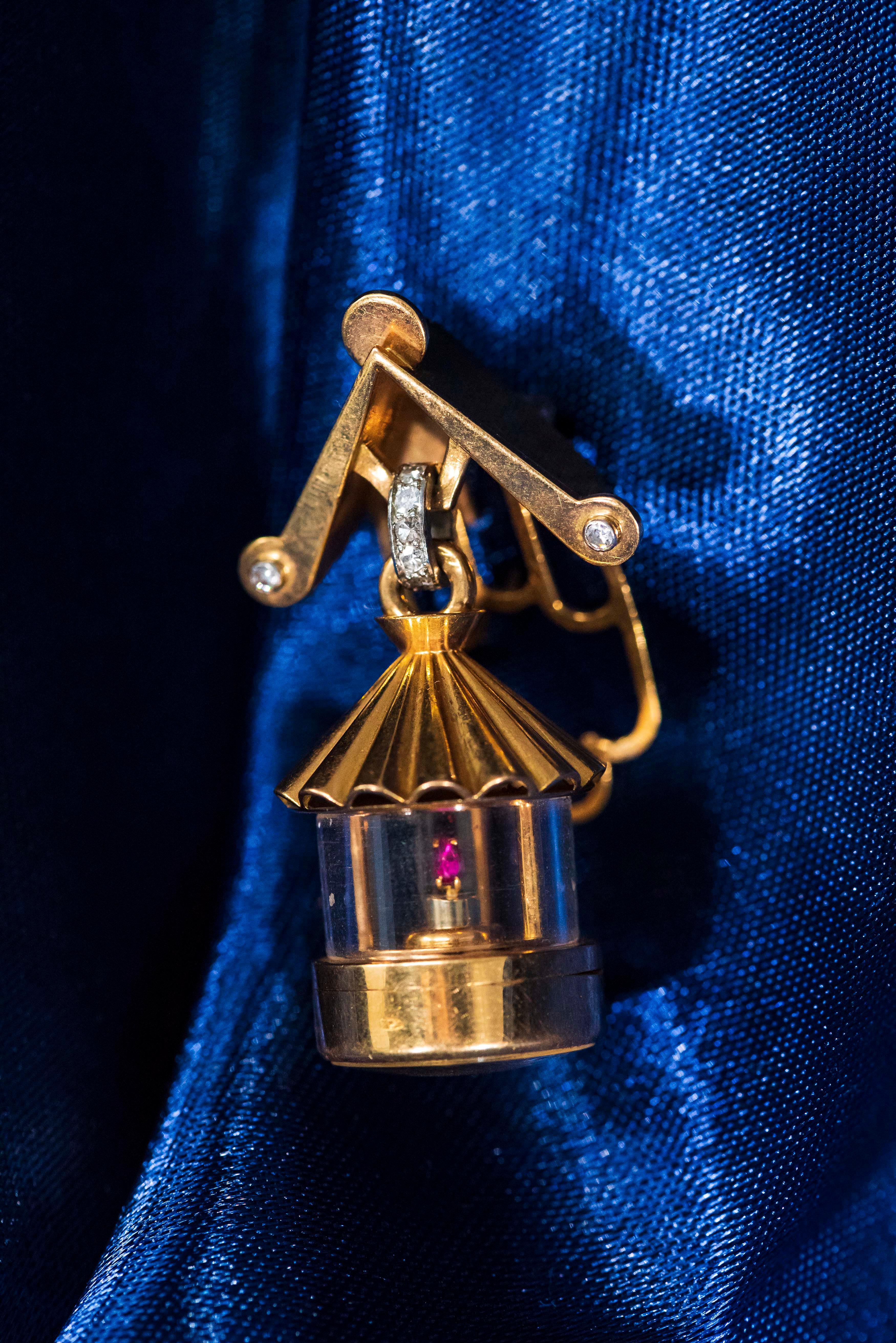 French 1940s Eliakim Cairos 18 Karat Ruby Diamond Lantern Form Pendant Watch For Sale 2