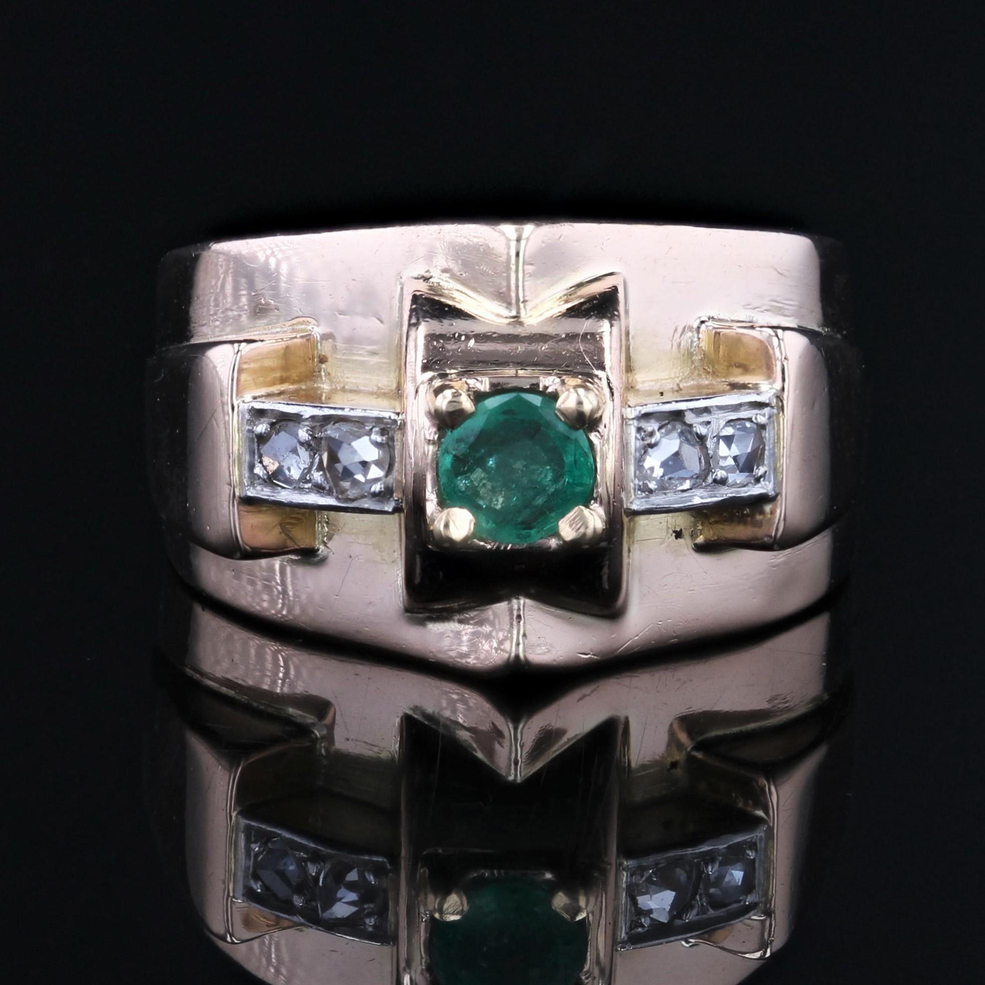 Retro French 1940s Emerald Diamond 18 Karat Rose Gold Tank Ring For Sale