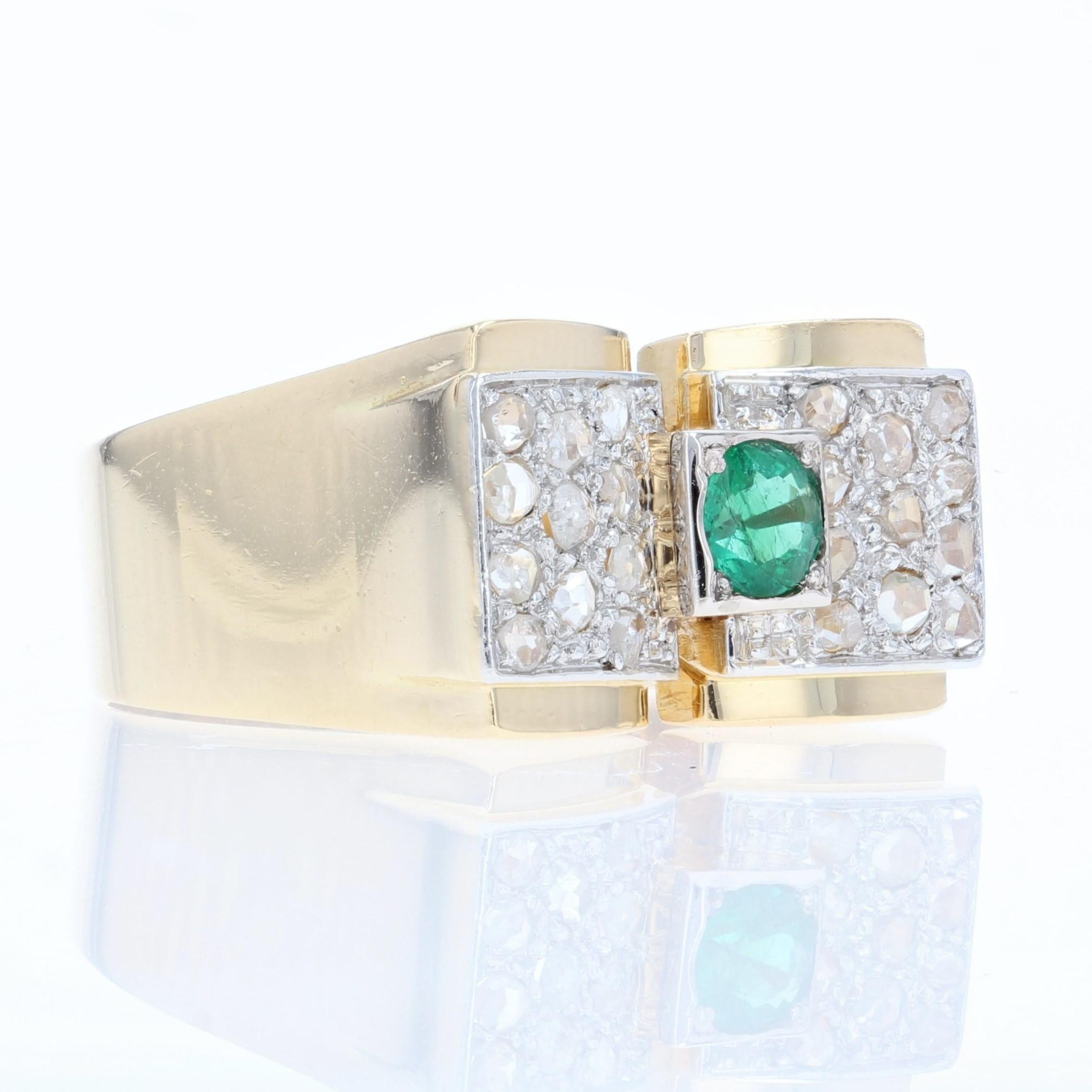French 1940s Emerald Diamonds 18 Karat Yellow Gold Tank Ring For Sale 2