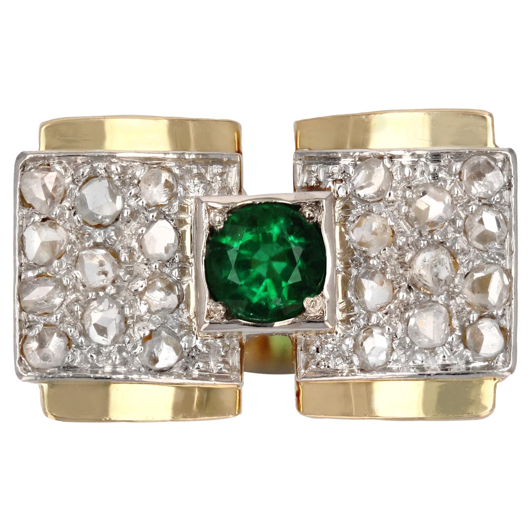 French 1940s Emerald Diamonds 18 Karat Yellow Gold Tank Ring For Sale