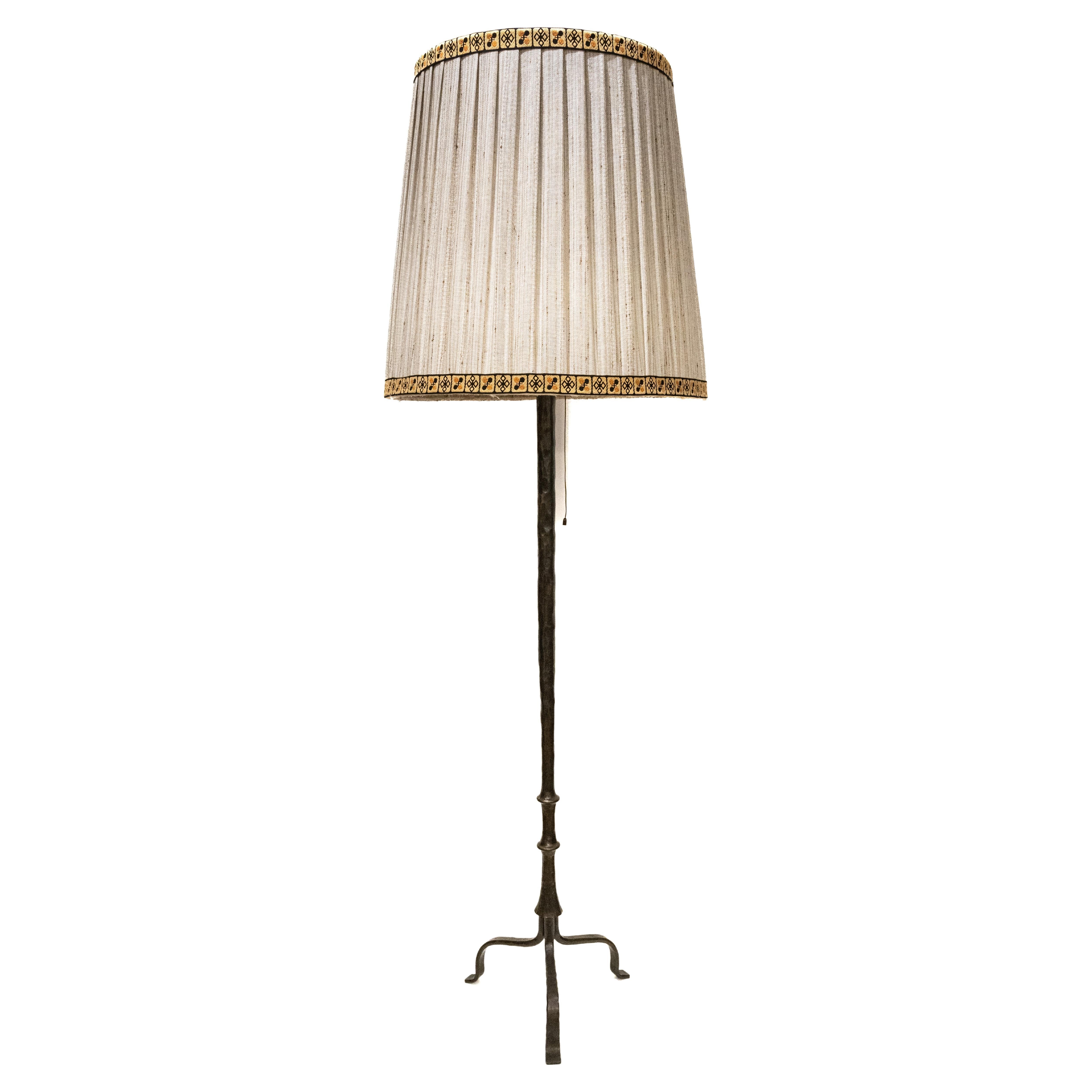 1940s Floor Lamps 526 For Sale at 1stDibs 1940 floor lamp, vintage 1940s floor lamps, 1940's