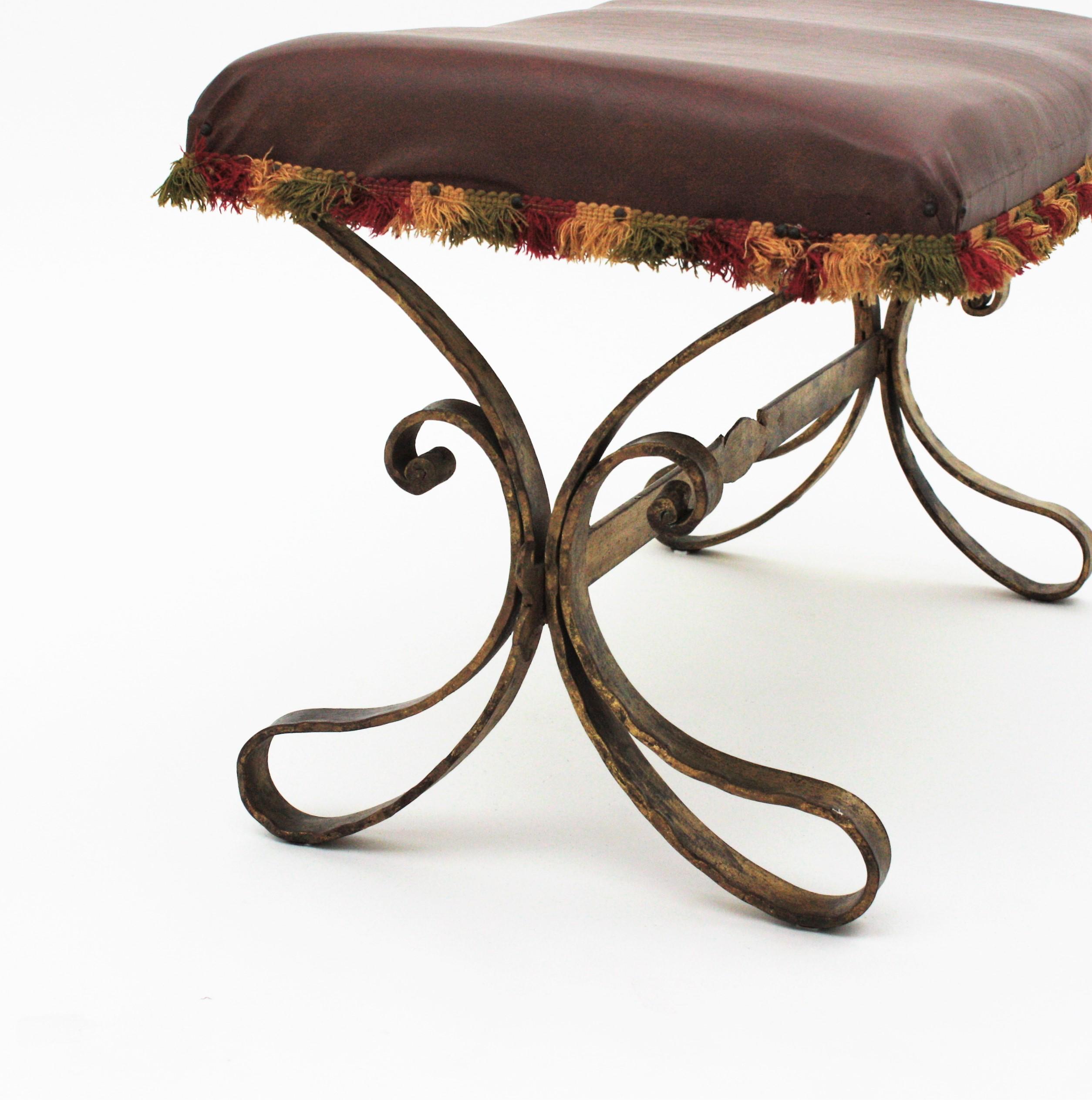 French 1940s Gilbert Poillerat Wrought Gilt Iron Large Bench / Stool / Ottoman In Good Condition For Sale In Barcelona, ES