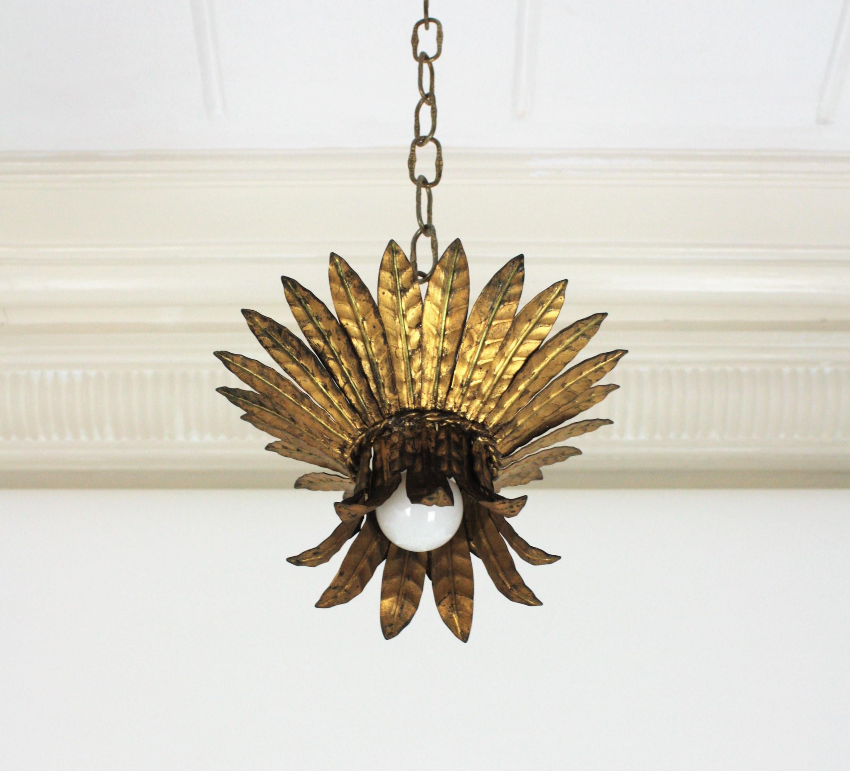 French 1940s Gilt Metal Leaves Bouquet Crown Ceiling Light Fixture 5