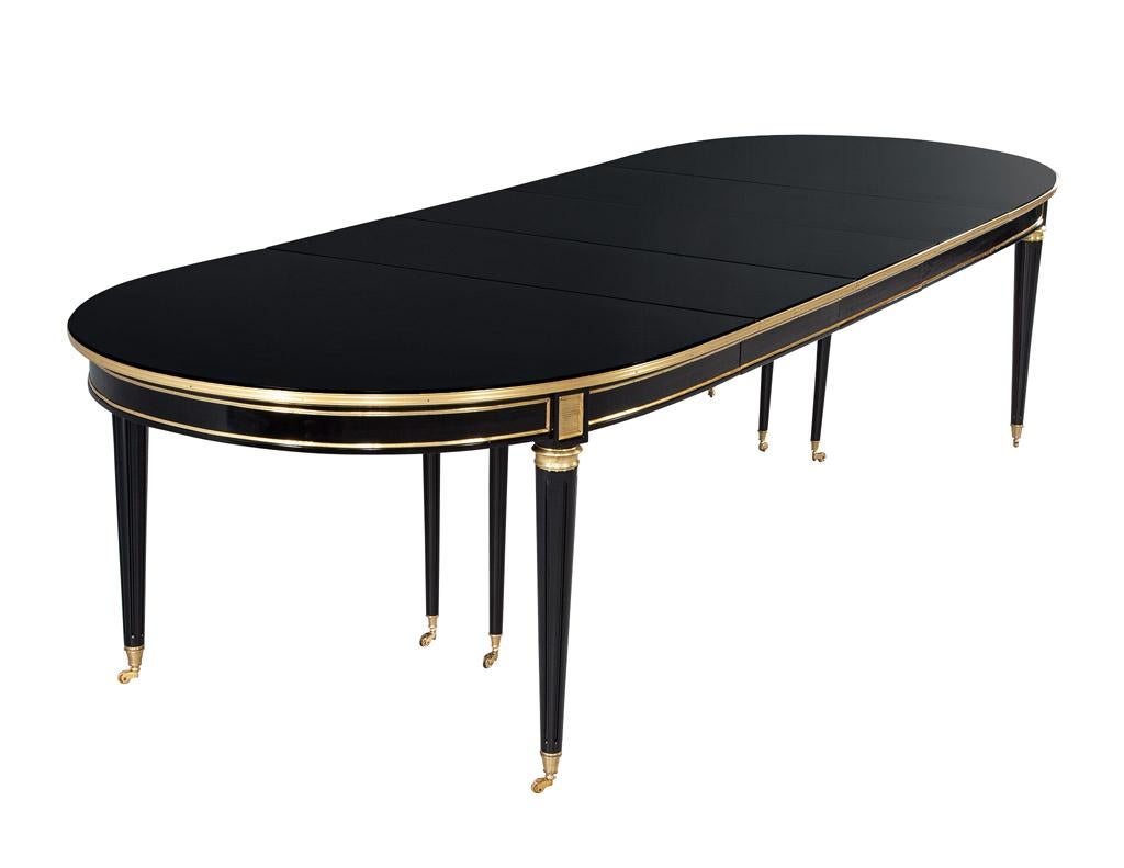 Louis XVI French 1940’s Maison Jansen Dining Table in Polished Black with Brass Detailing For Sale