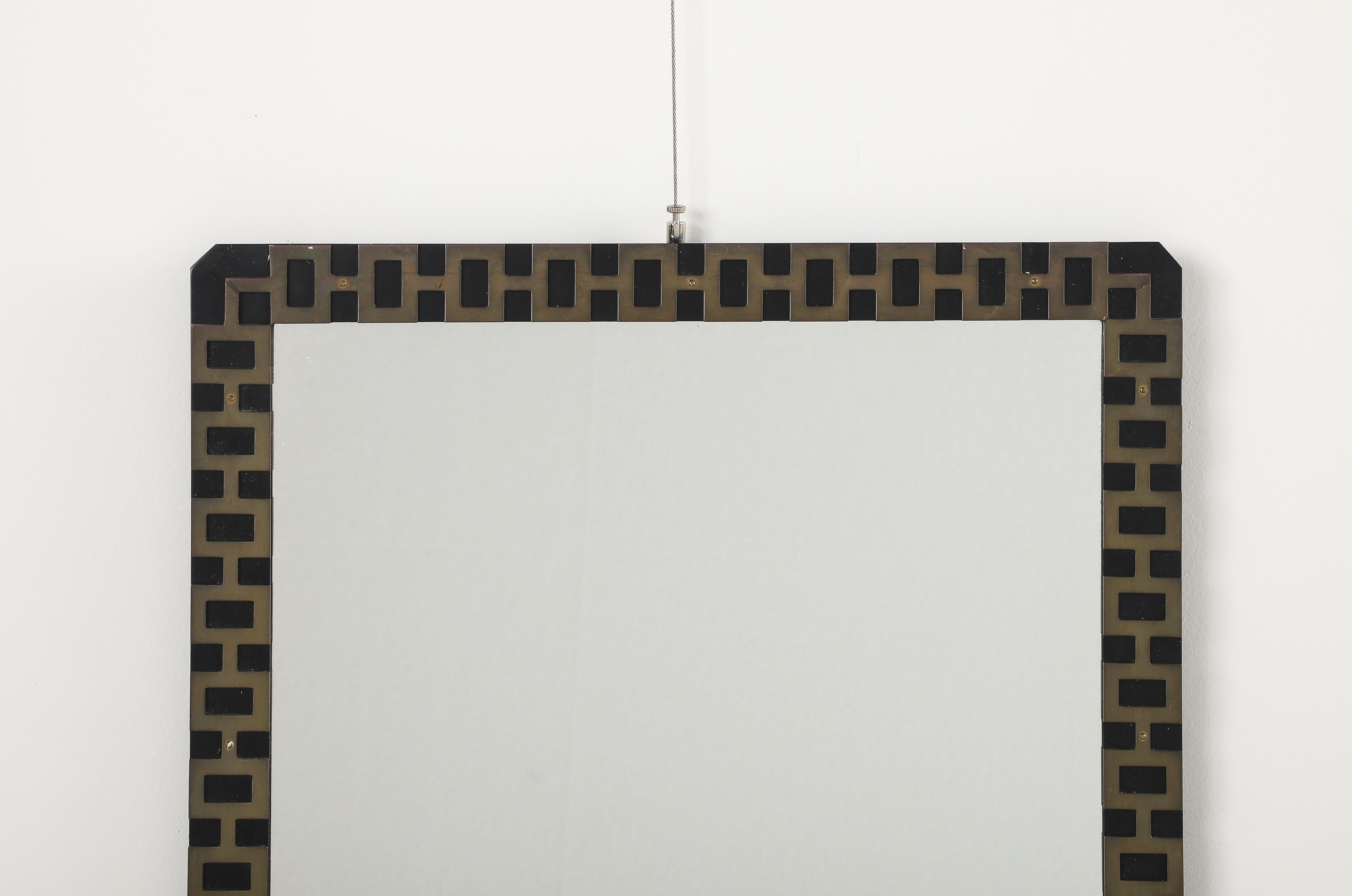 Métal Miroir en métal et laiton des années 1940 en vente