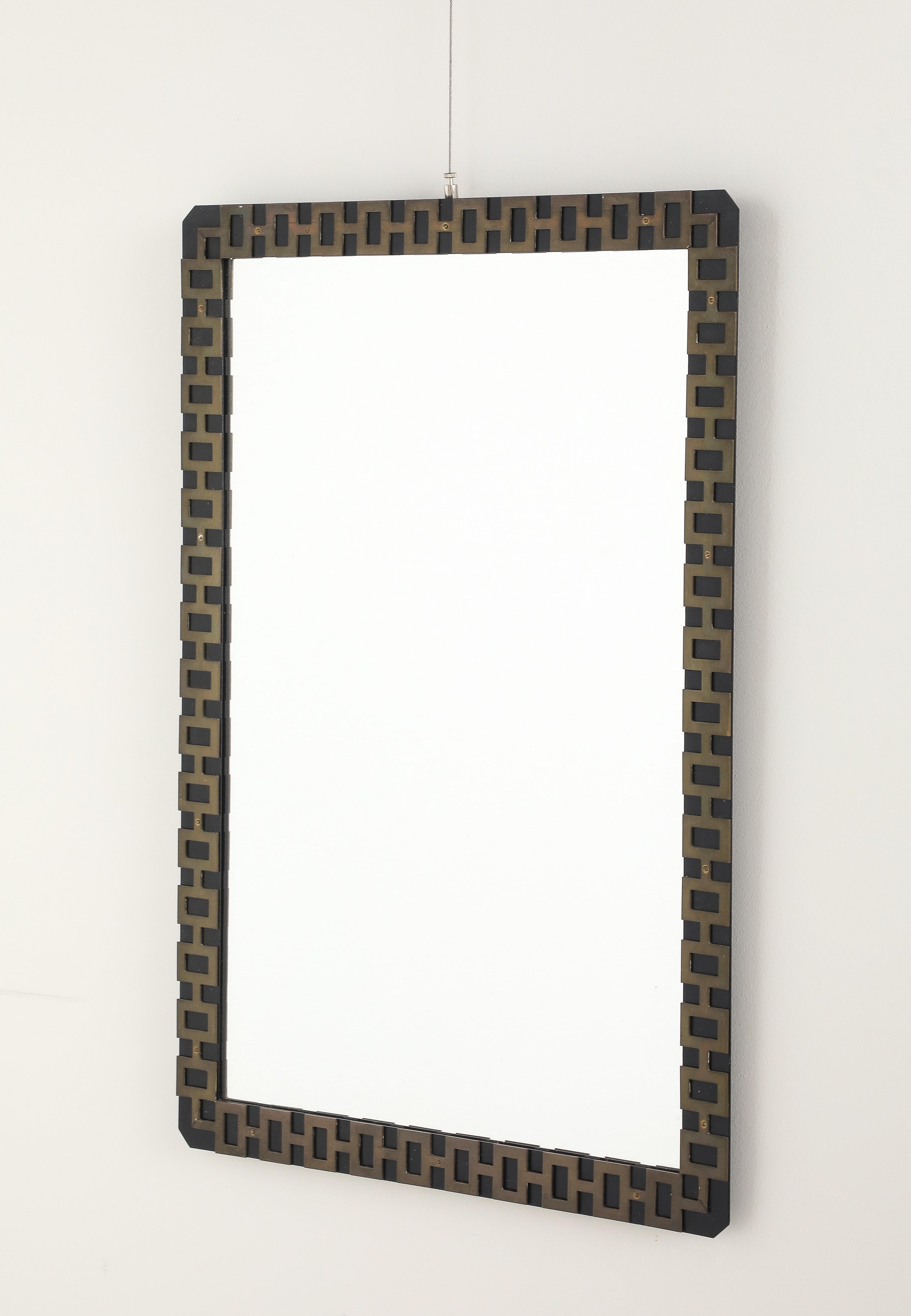 Miroir en métal et laiton des années 1940 en vente 2