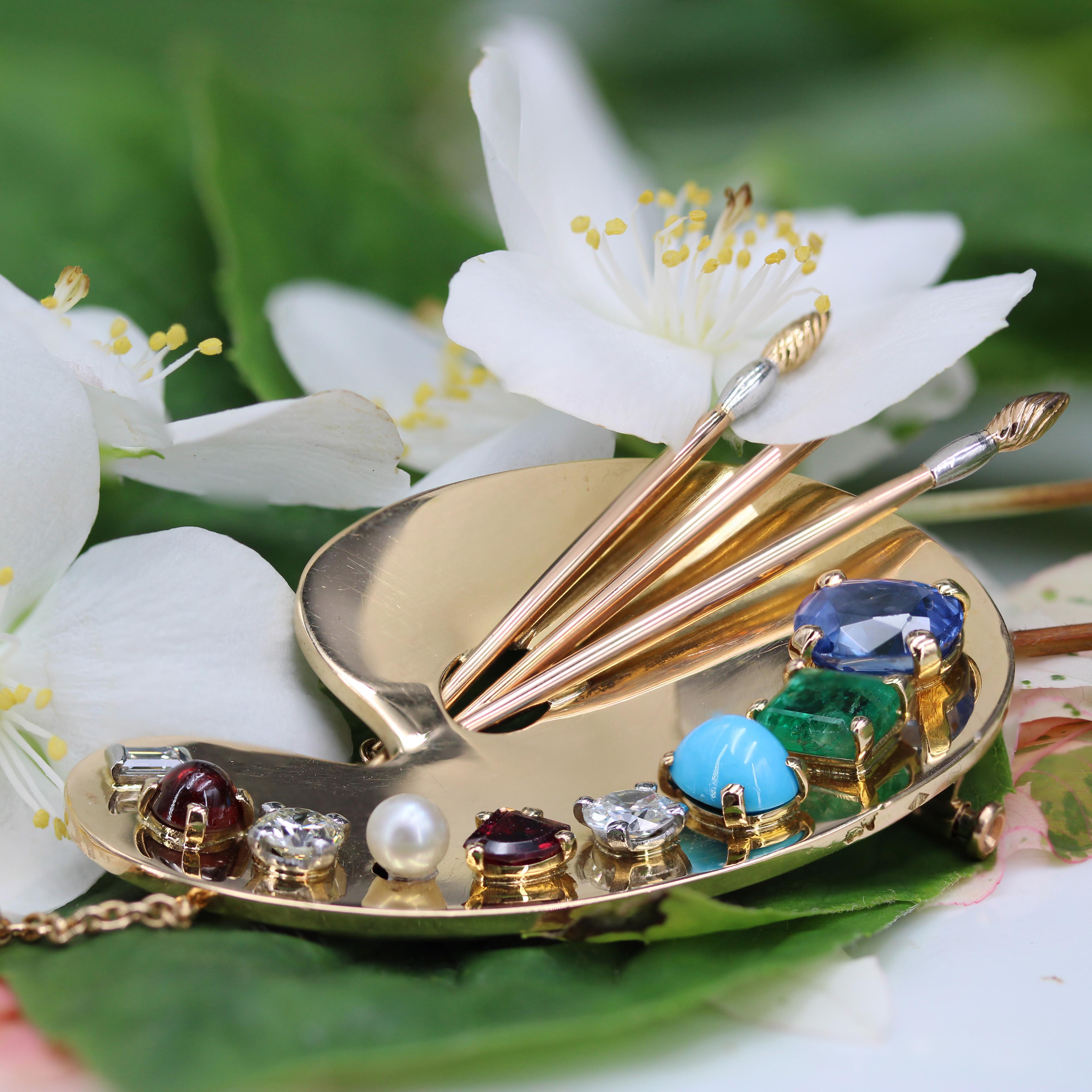 French 1940s Multi Precious Stones 18 Karat Yellow Gold Painter's Palette Brooch For Sale 2