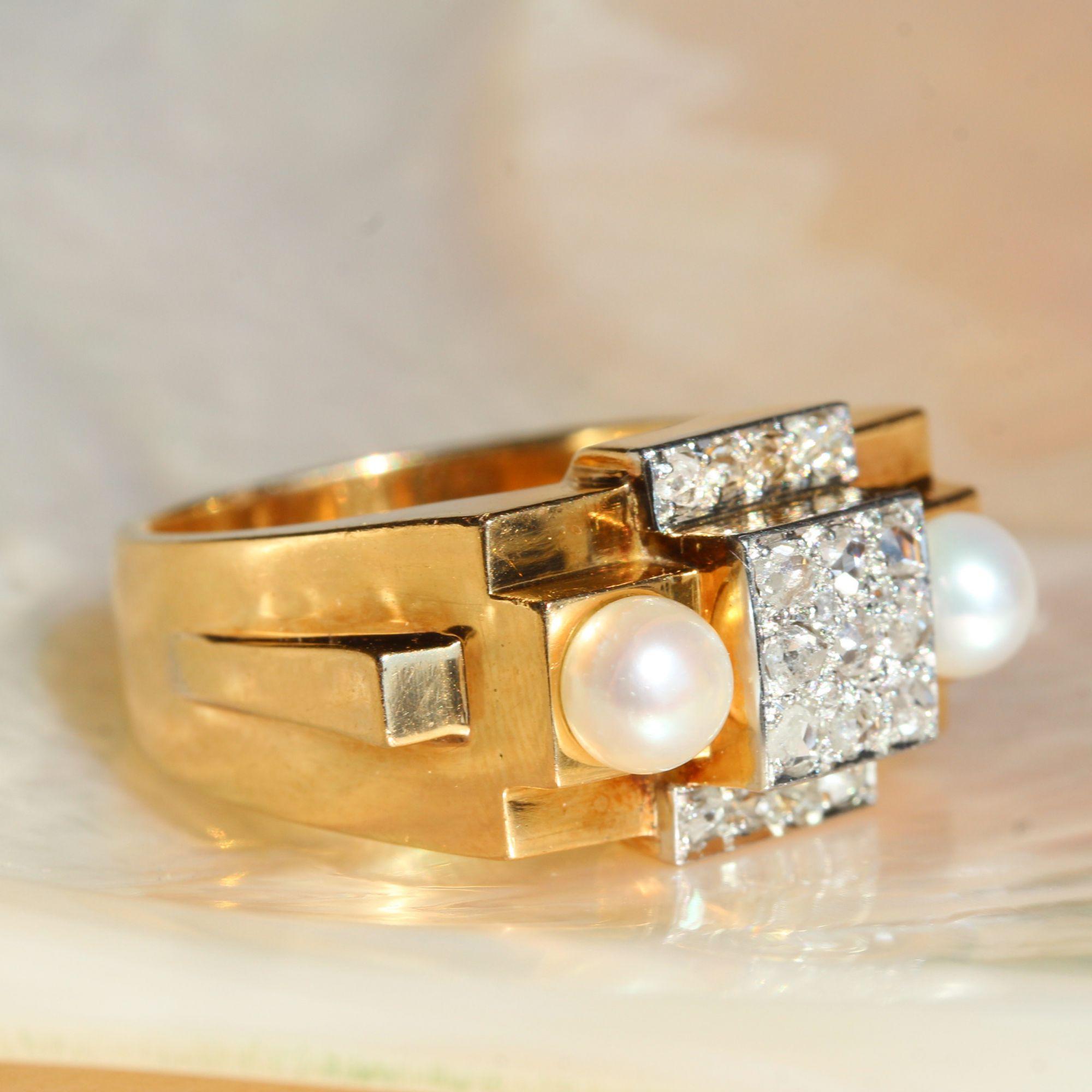 French 1940s Natural Pearl Diamonds 18 Karat Yellow Gold Tank Ring For Sale 5