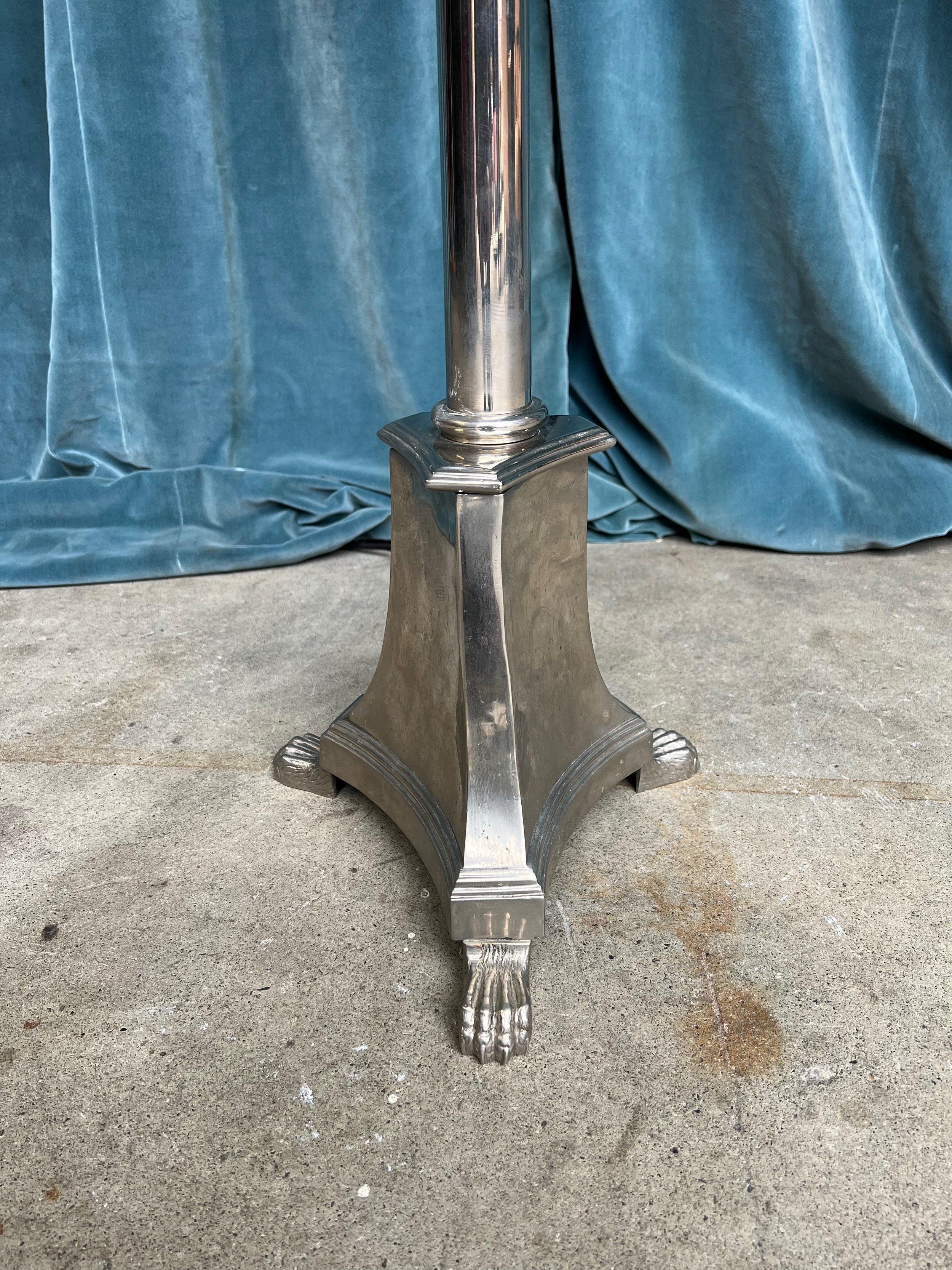 French 1940s Neoclassical Style Nickel-Plated Floor Lamp In Good Condition For Sale In Buchanan, NY