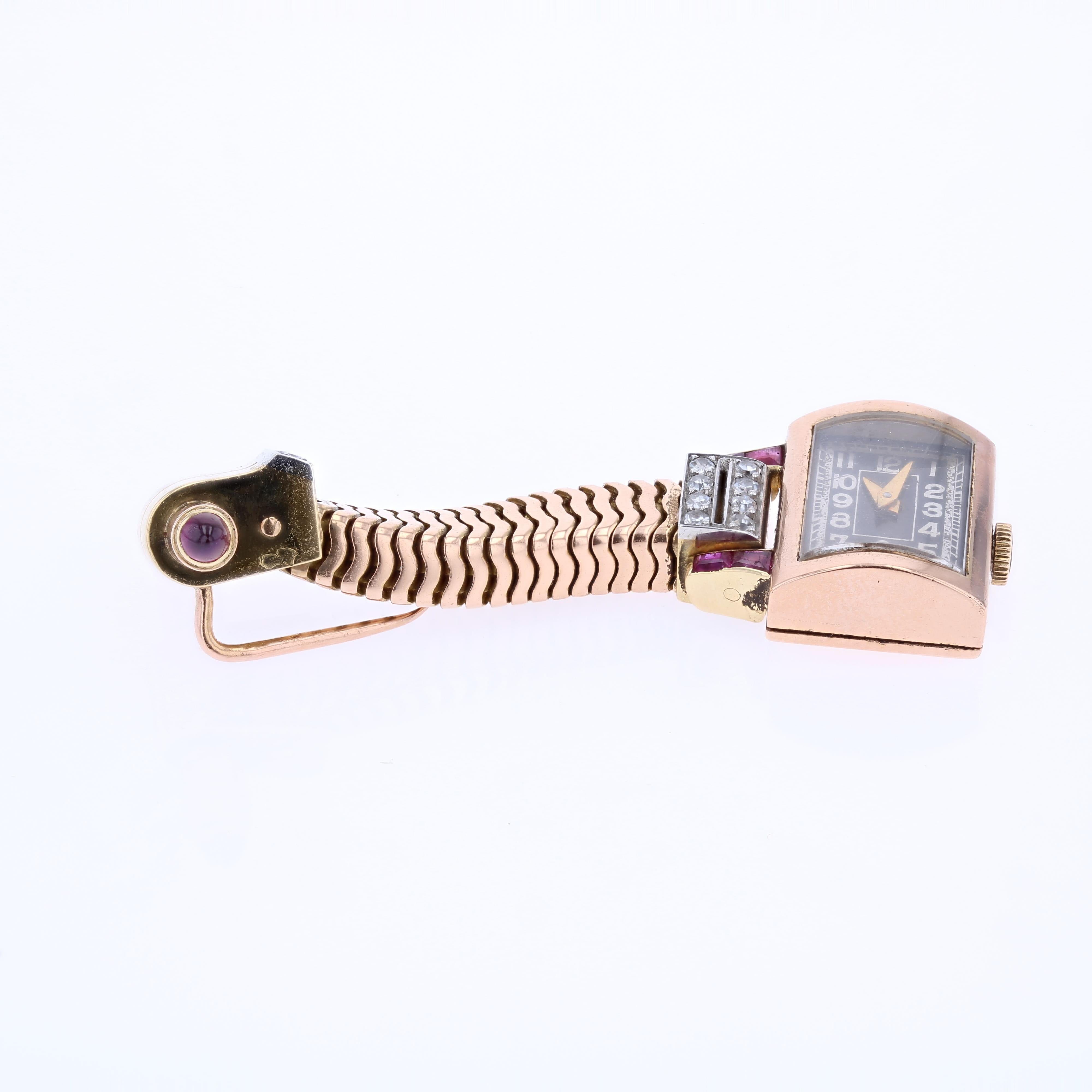 Orologio spilla francese anni '40 con rubini e diamanti in oro giallo 18 carati in vendita 3