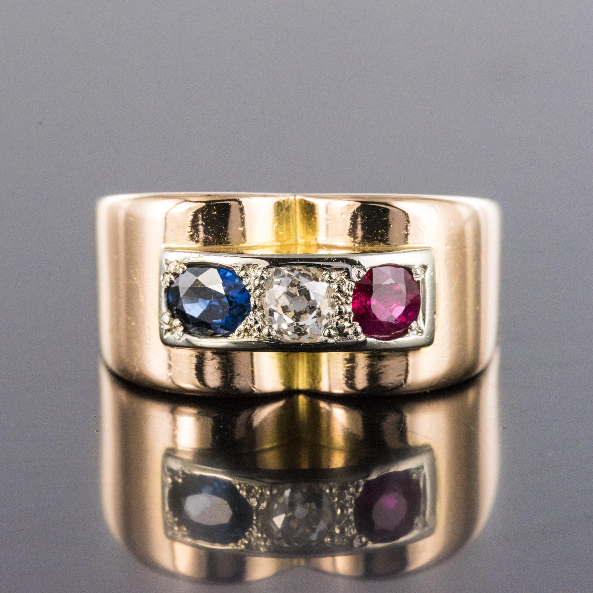 French 1940s Ruby Diamond Sapphire 18 Karat Yellow Gold Patriotic Tank Ring For Sale 7