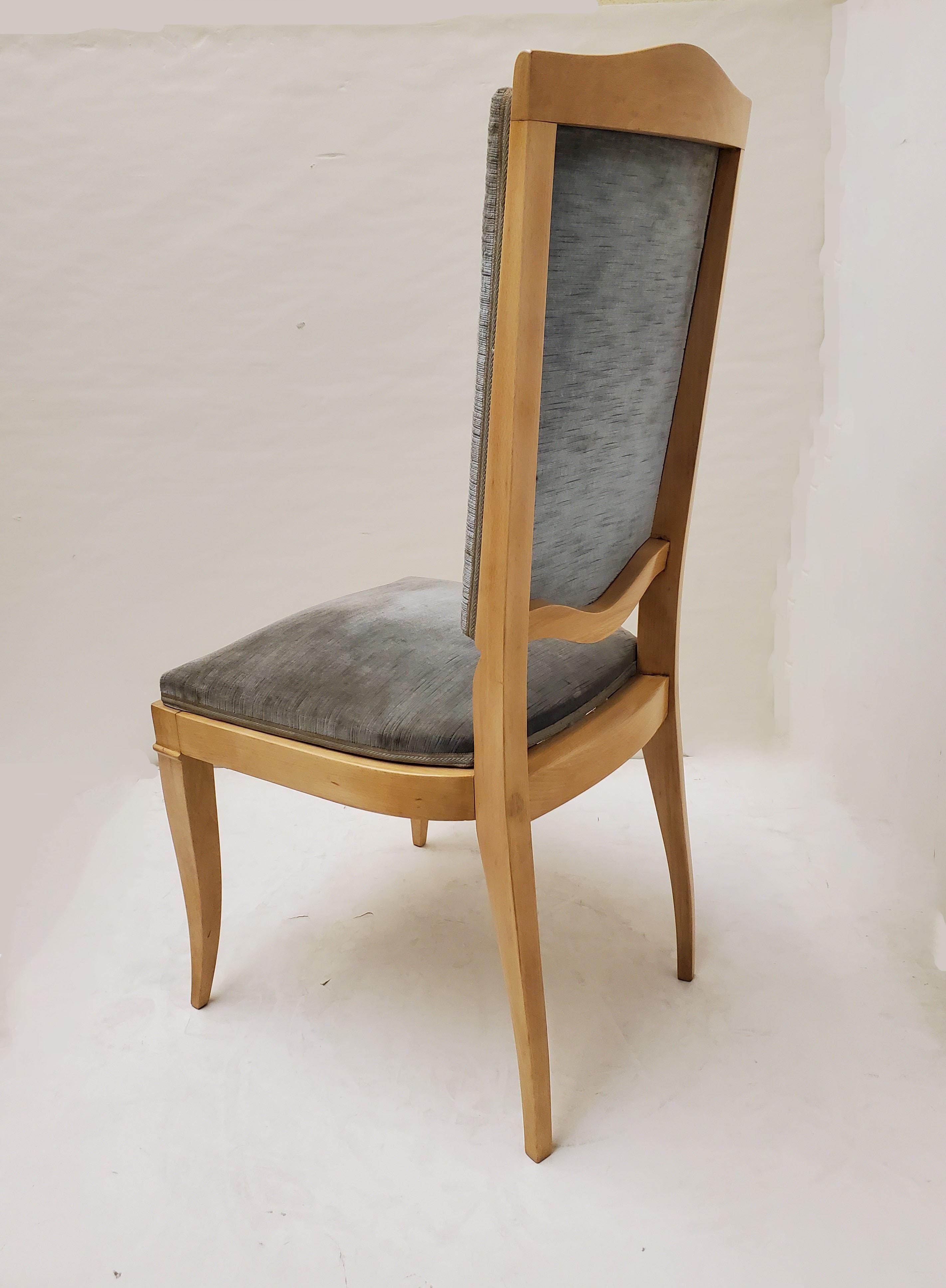 French 1940's Set of Eight Tall Back Dining Chairs in Beech, Attrib to Leleu In Good Condition In New York City, NY