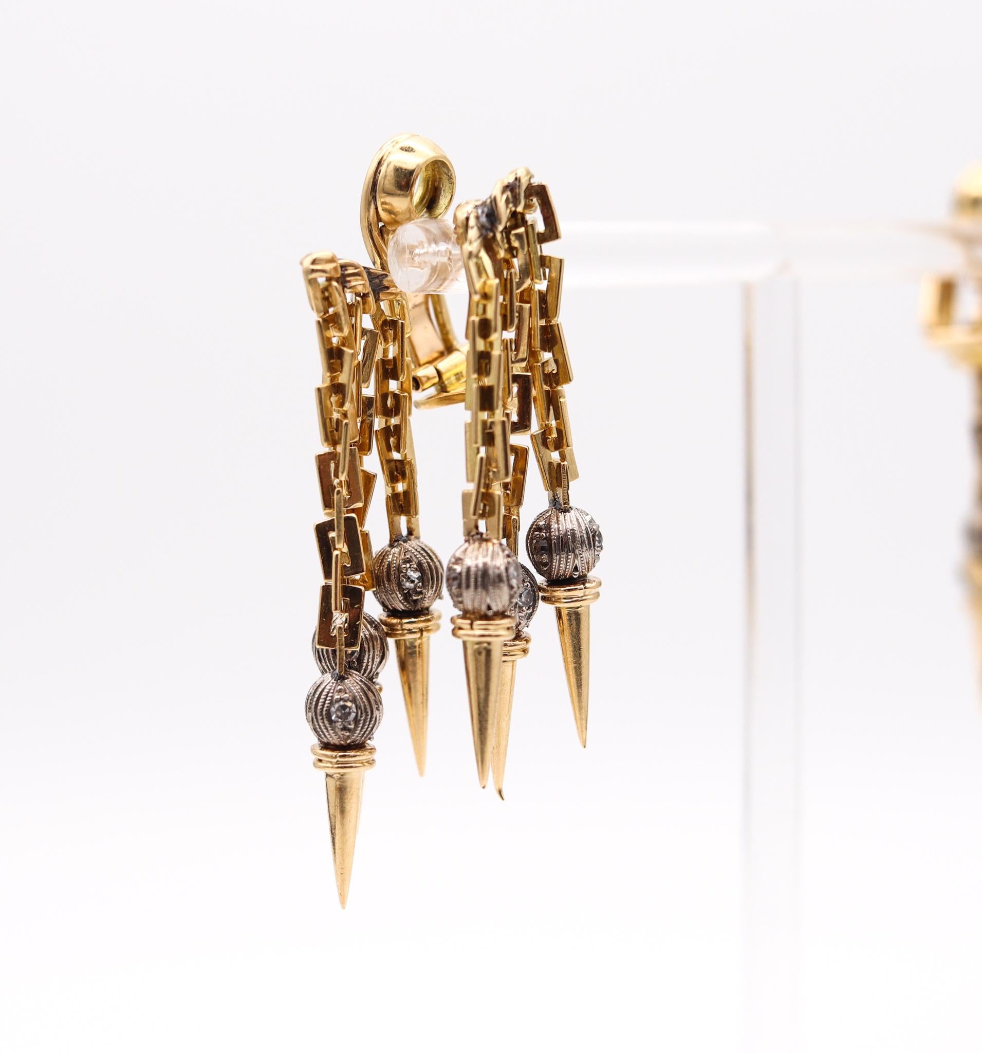 Retro French 1950 Mid-Century Dangle Earrings in 18Kt Gold and Platinum with Diamonds For Sale