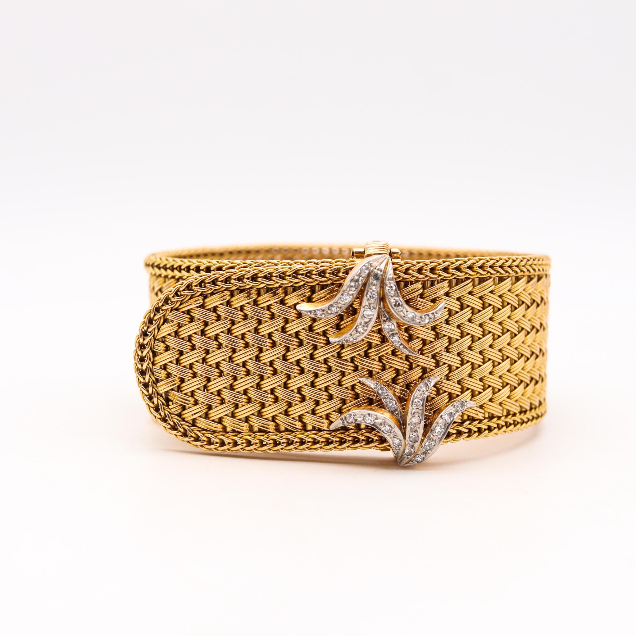 Retro French 1950 Mid-Century Mesh Buckle Bracelet in 18Kt Gold with Diamonds Accents