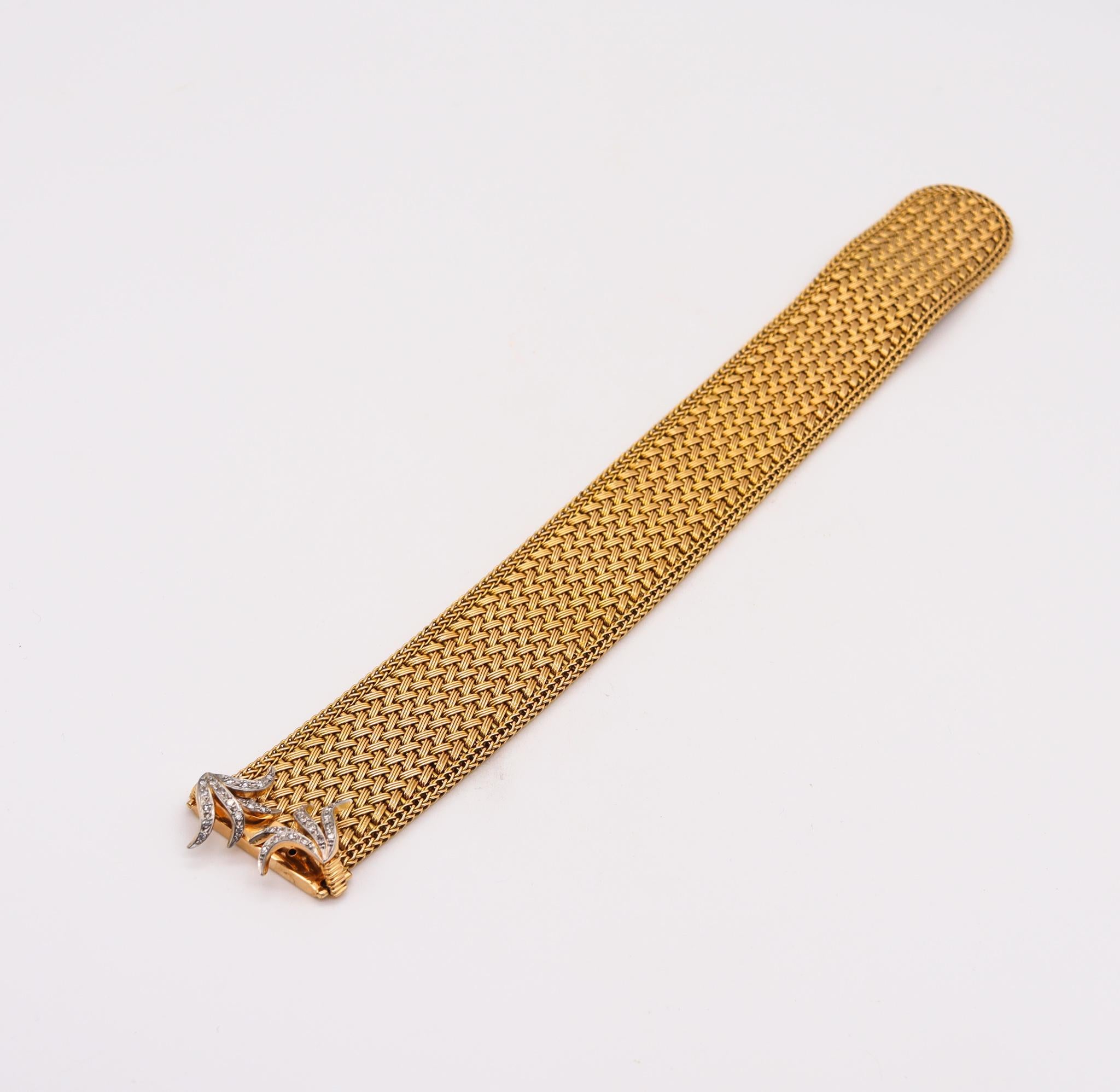 French 1950 Mid-Century Mesh Buckle Bracelet in 18Kt Gold with Diamonds Accents In Excellent Condition In Miami, FL