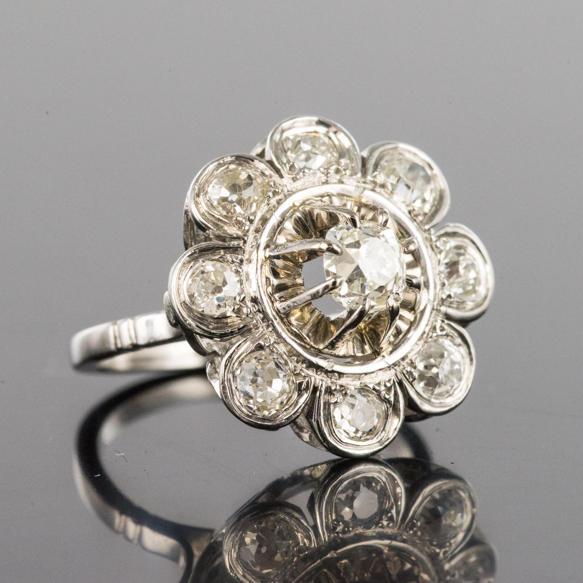 French 1950s 1.25 Carat Diamonds Platinum Flower Ring 1