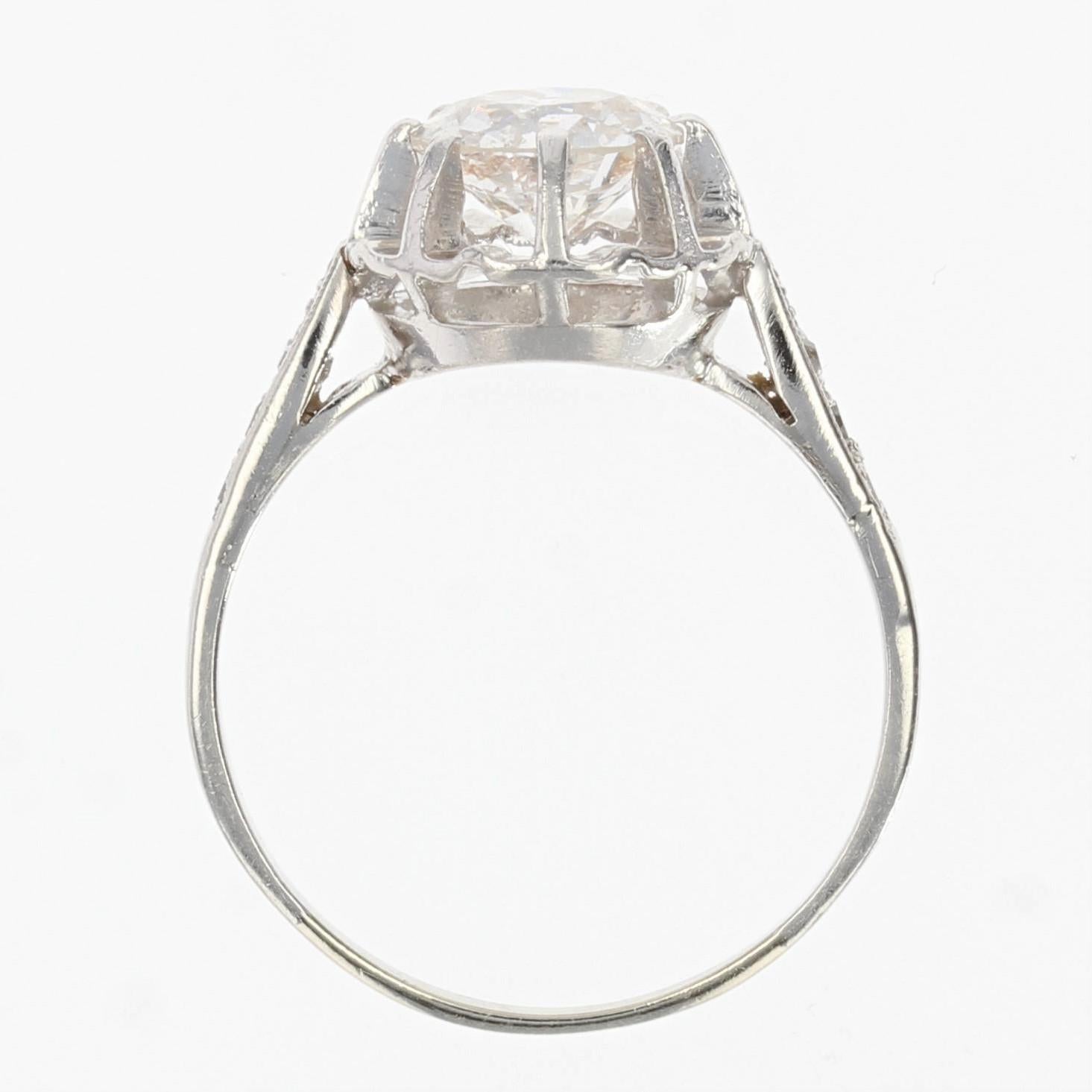 French 1950s 1.50 Carat Diamond Platinum Solitaire Ring For Sale 4