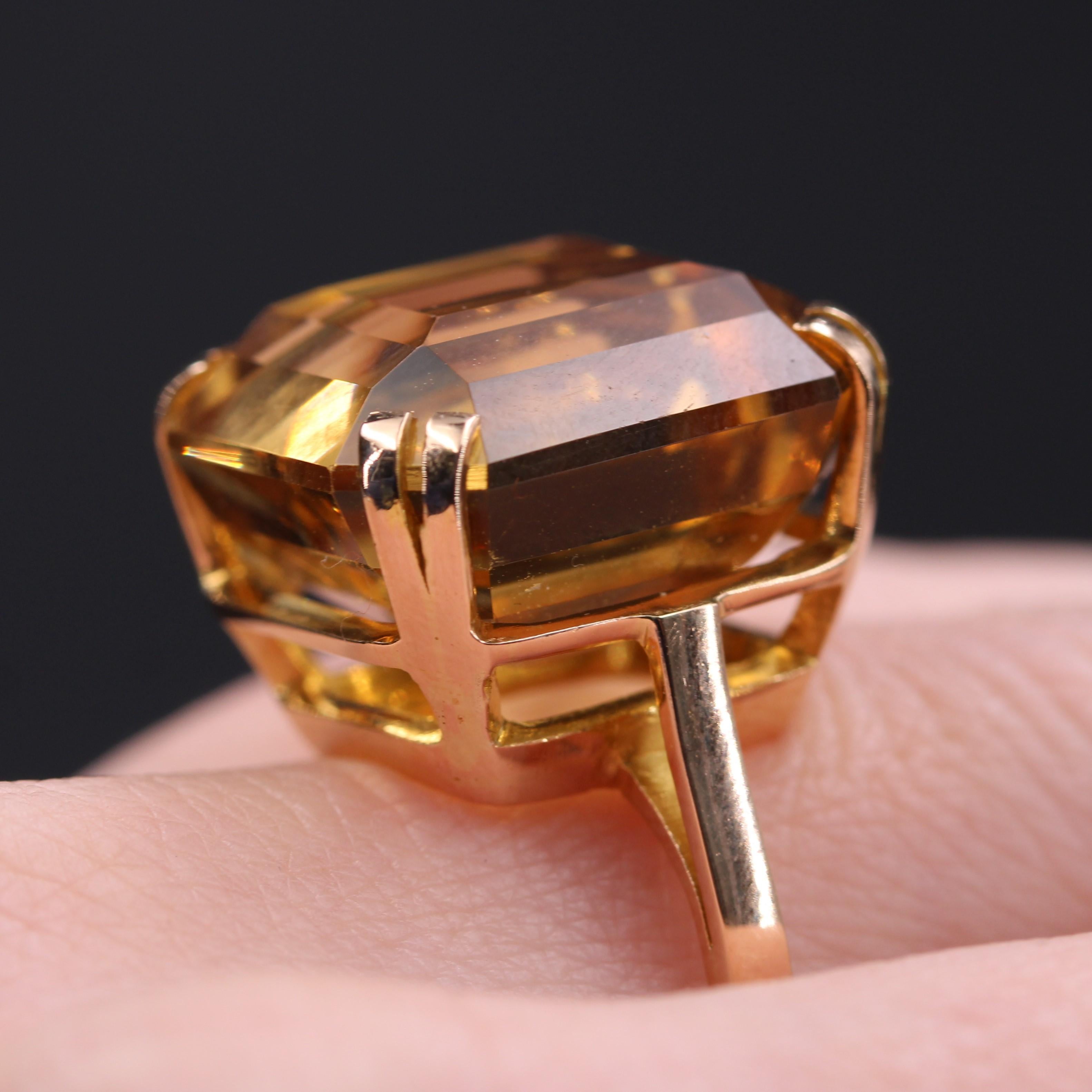 French 1950s 18 Carat Citrine 18 Karat Yellow Gold Cocktail Ring For Sale 6