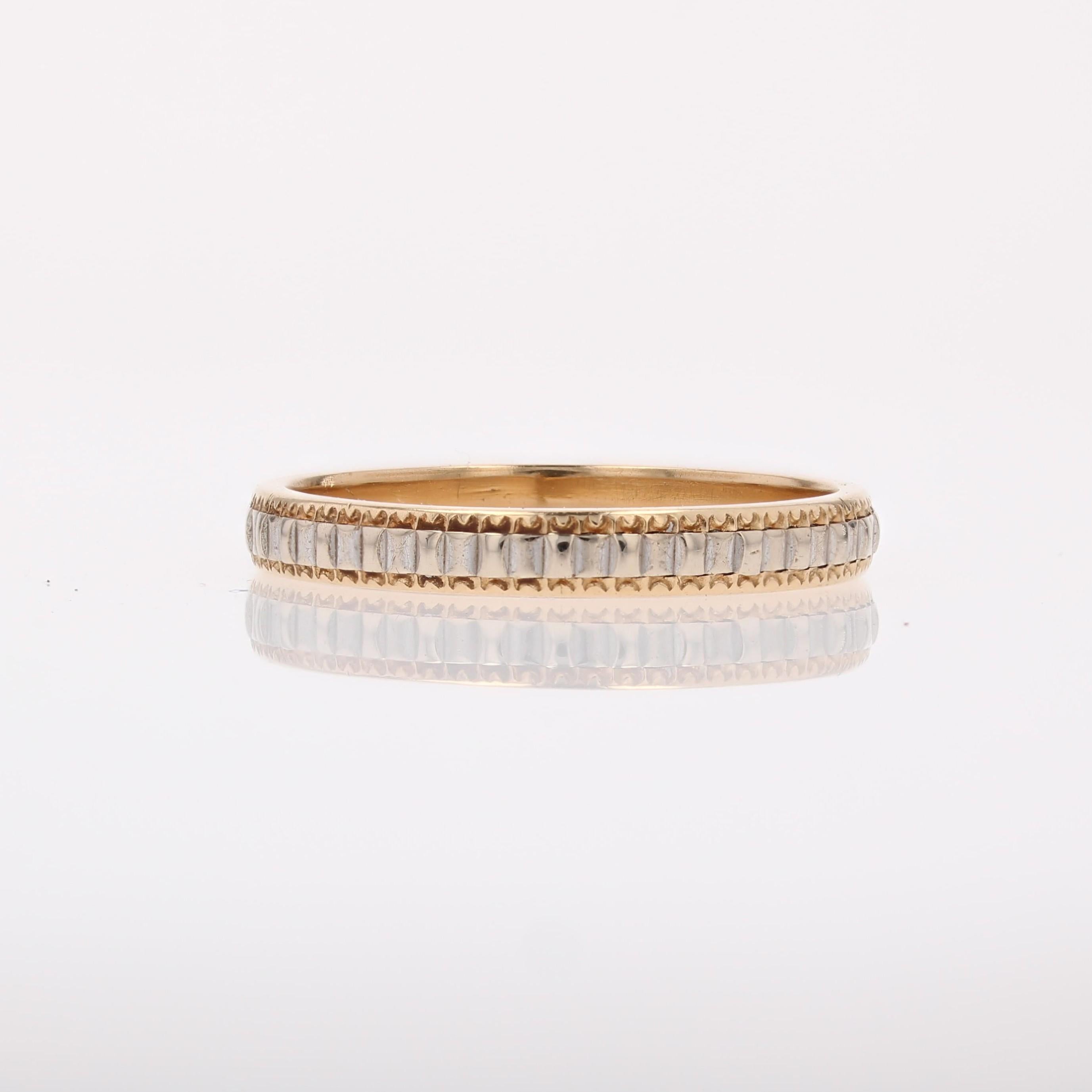 Französischer Hochzeitsring aus 18 Karat Roségold und weißem, gemeißeltem Gold, 1950er Jahre im Angebot 3