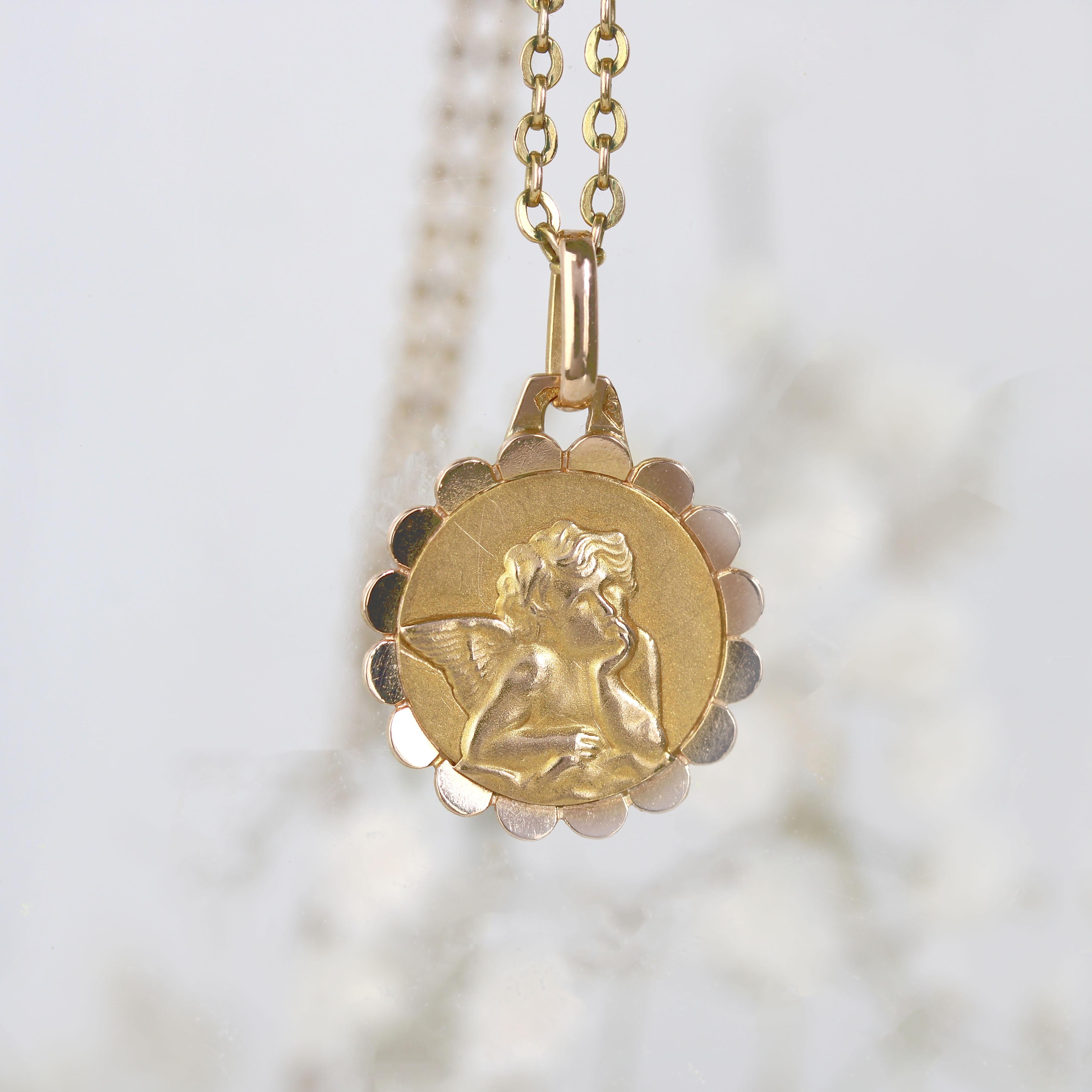 Retro French 1950s 18 Karat Rose Gold Cherub Medal Pendant For Sale