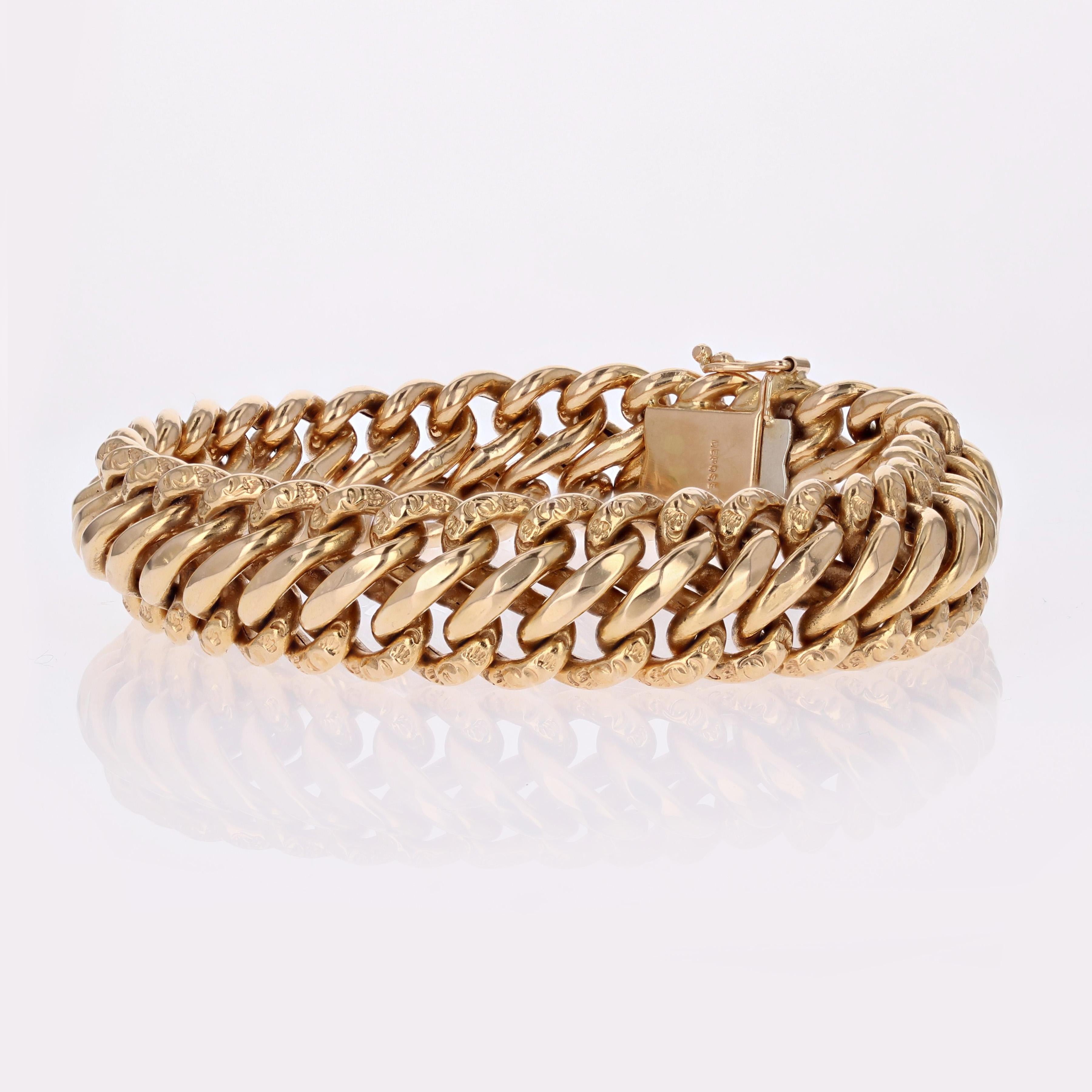 French 1950s 18 Karat Rose Gold Chiseled American Mesh Curb Bracelet In Good Condition For Sale In Poitiers, FR