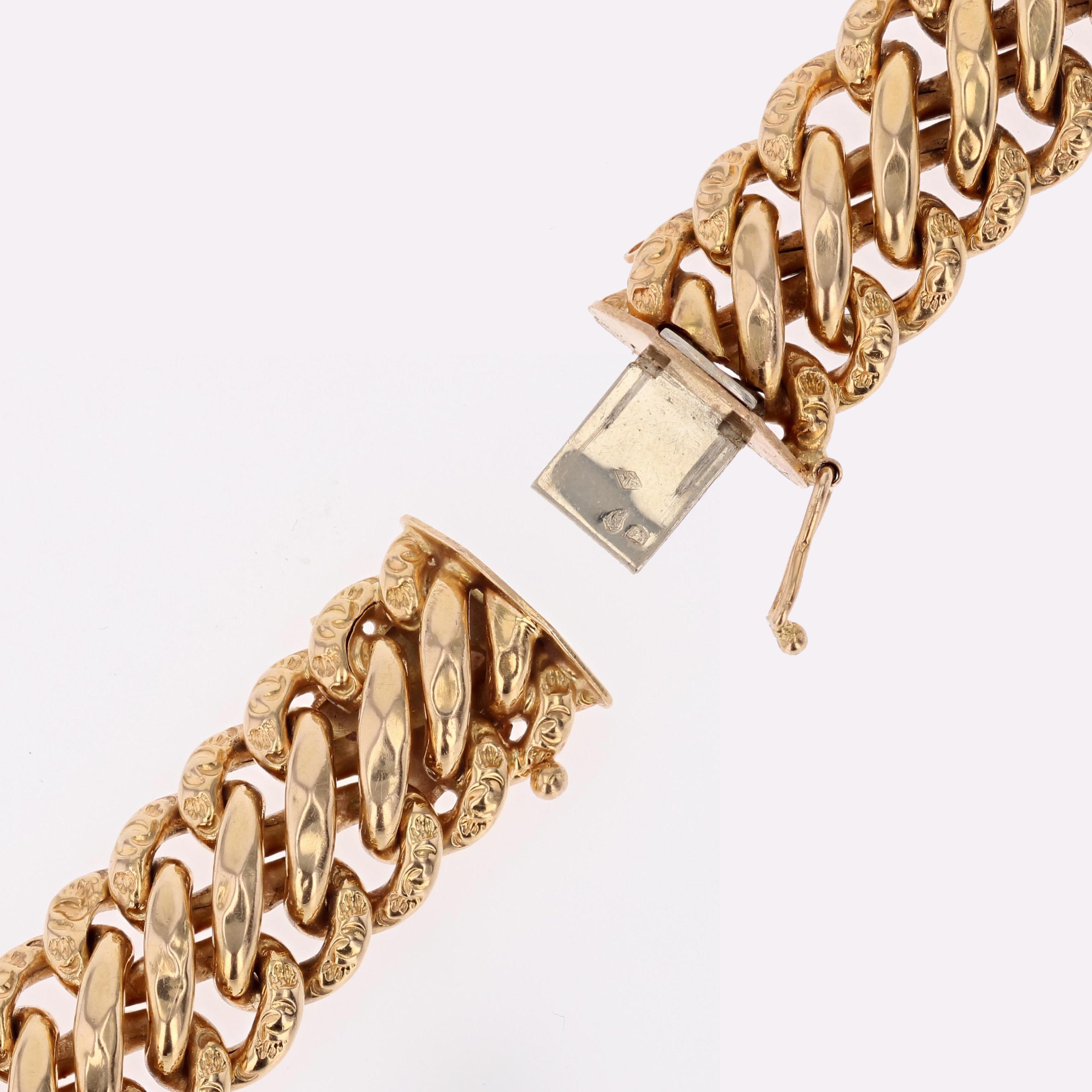 French 1950s 18 Karat Rose Gold Chiseled American Mesh Curb Bracelet For Sale 4